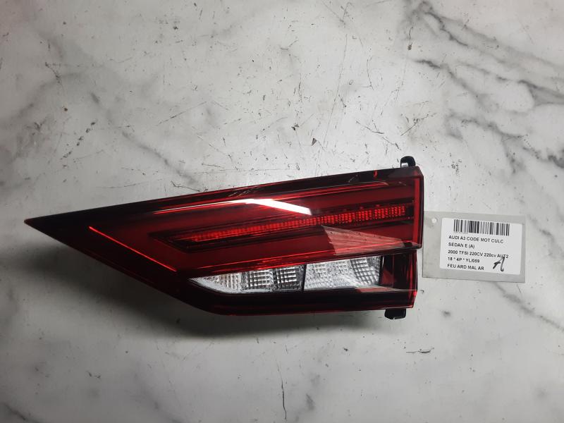FEU ARRIERE DROIT DE MALLE ARRIERE Audi A3 4D 4/16 - 20