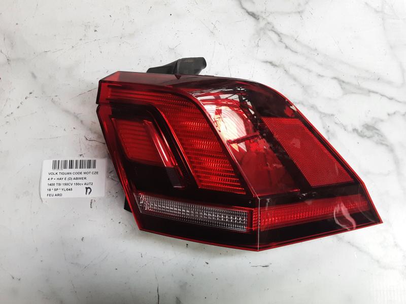 FEU ARRIERE DROIT Vw TIGUAN (3) 02/16- 10/20