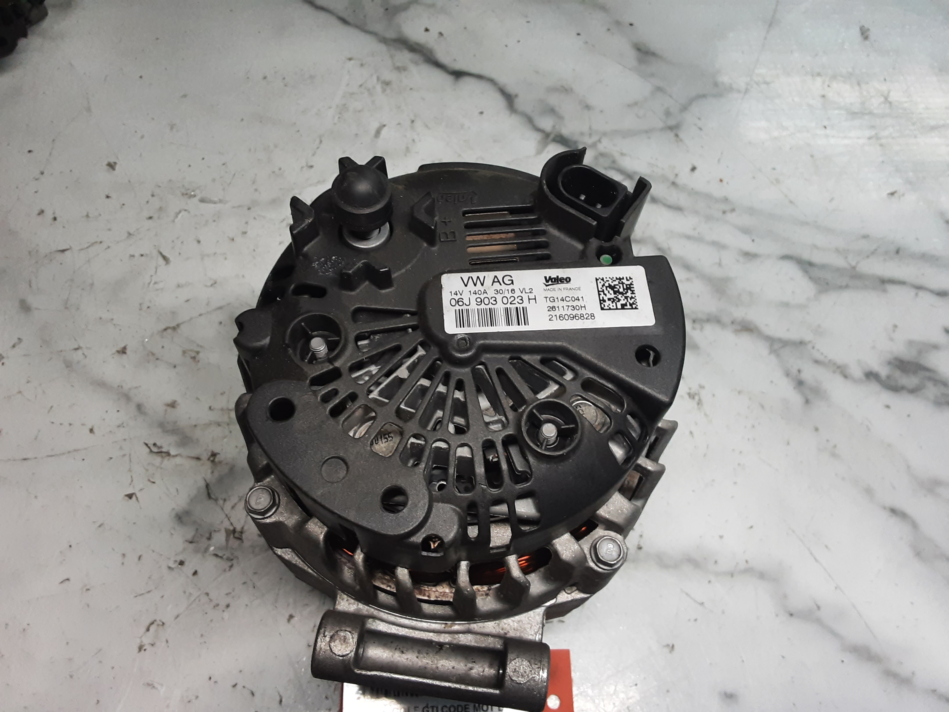 DYNAMO Vw GOLF VIII 2/20+