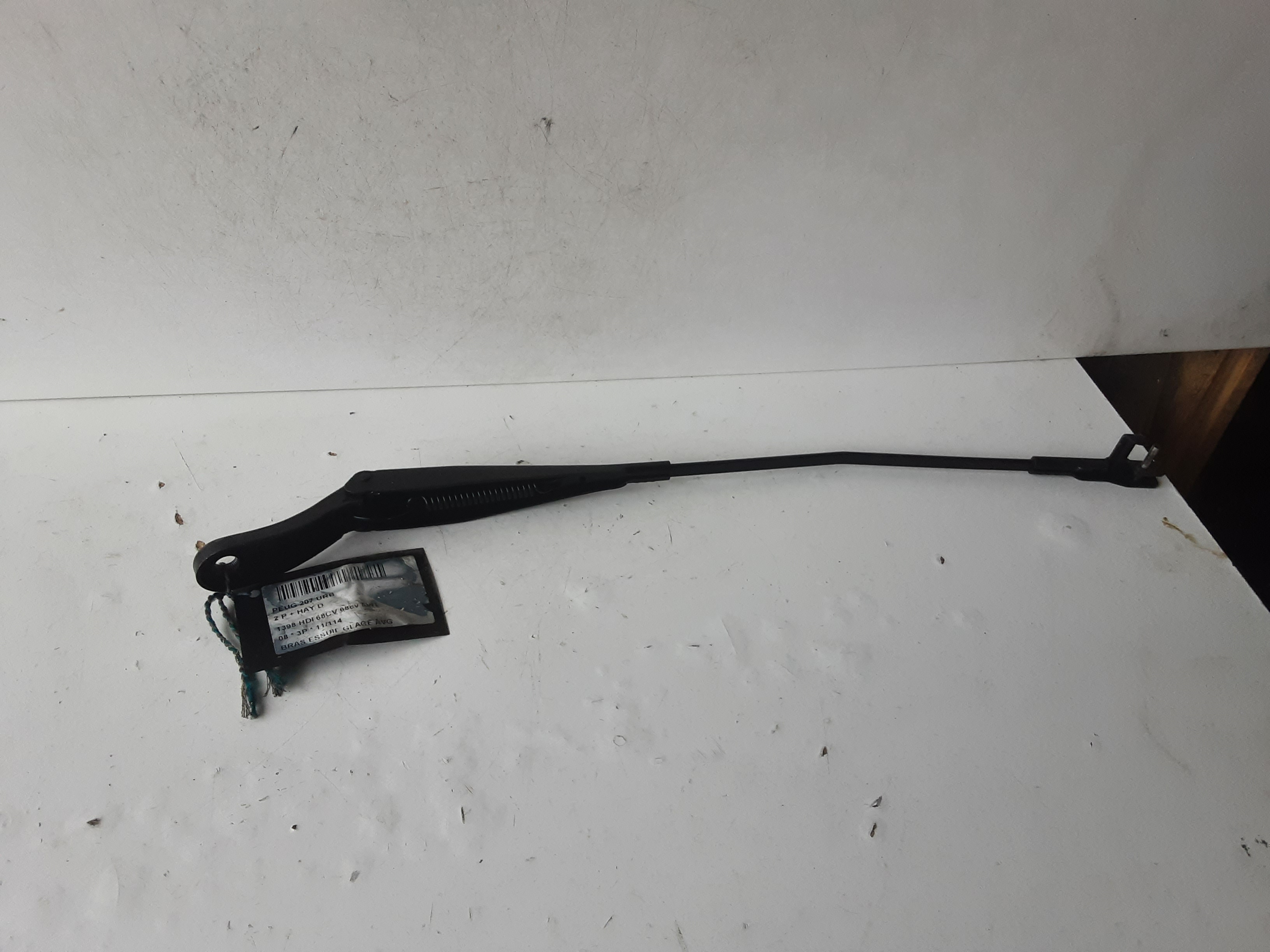 RUITENWISSERARM LINKS VOOR Peugeot 207 2/06 &gt; 15