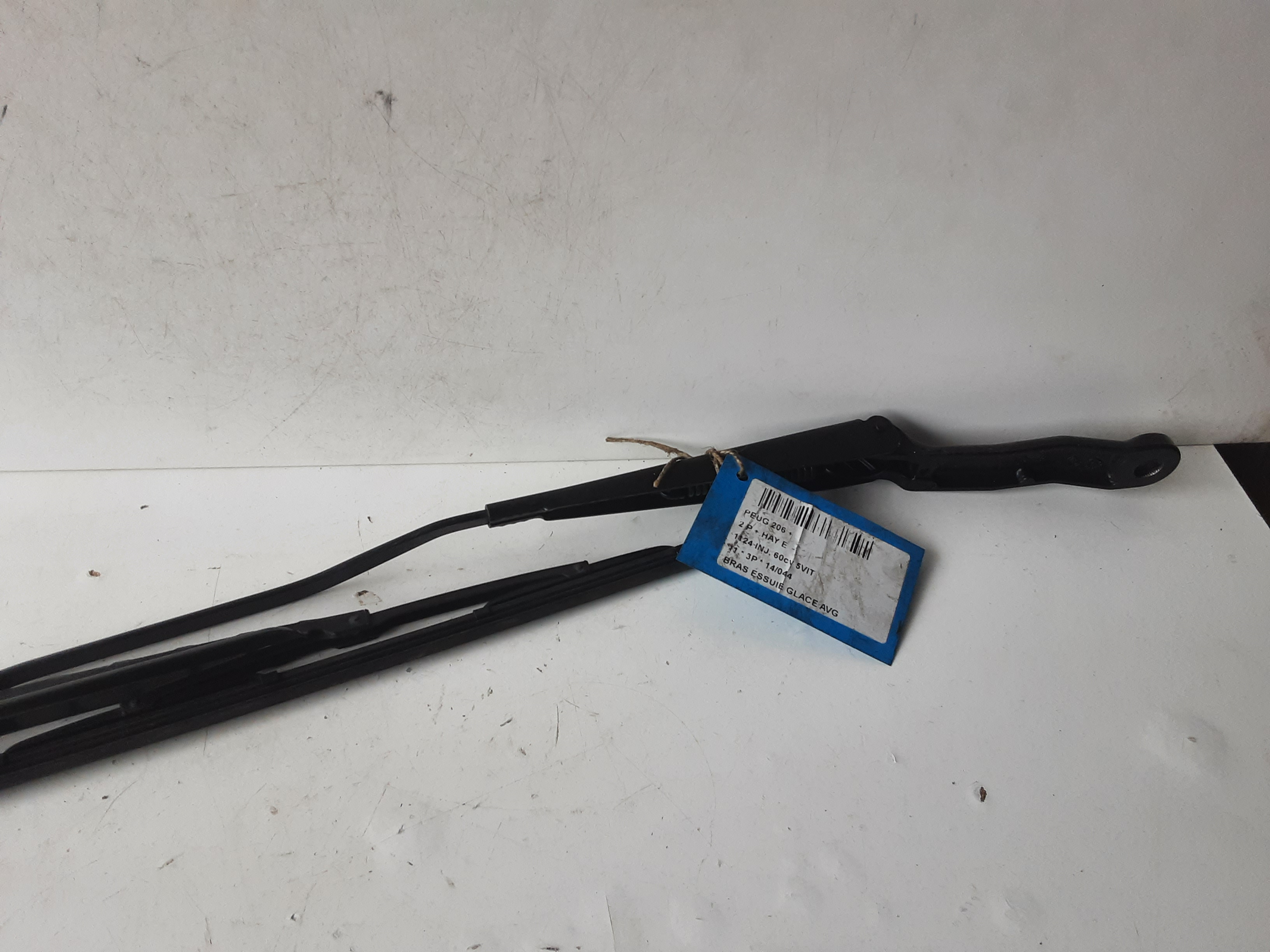 RUITENWISSERARM LINKS VOOR Peugeot 206+ 09+