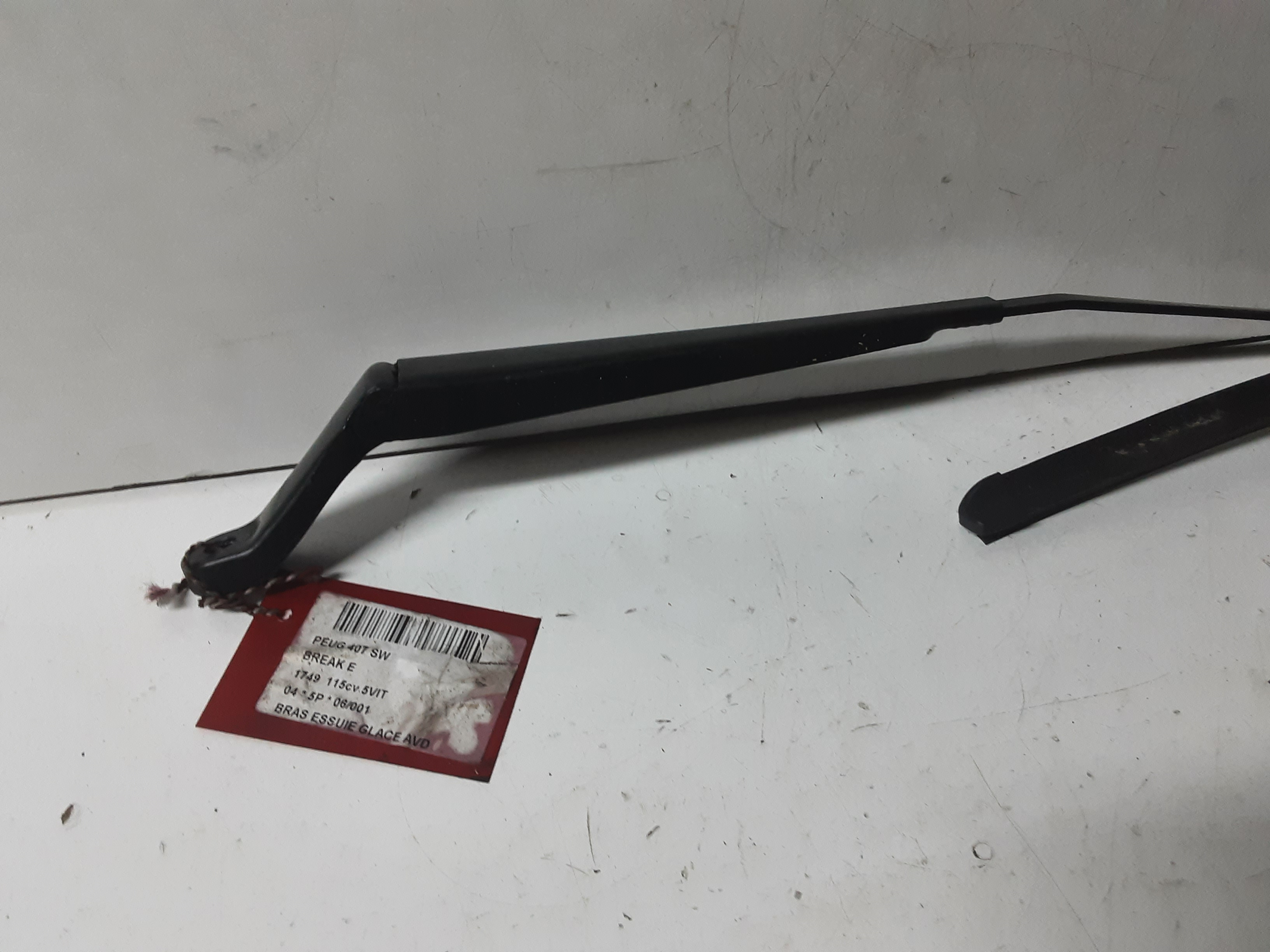 RUITENWISSERARM RECHTS VOOR Peugeot 407 5/2004+