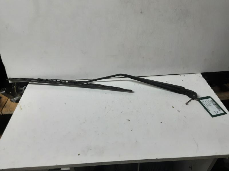 RUITENWISSERARM VOOR Peugeot 306 -4/97