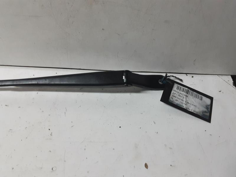 RUITENWISSERARM RECHTS VOOR Peugeot 207 2/06 > 15