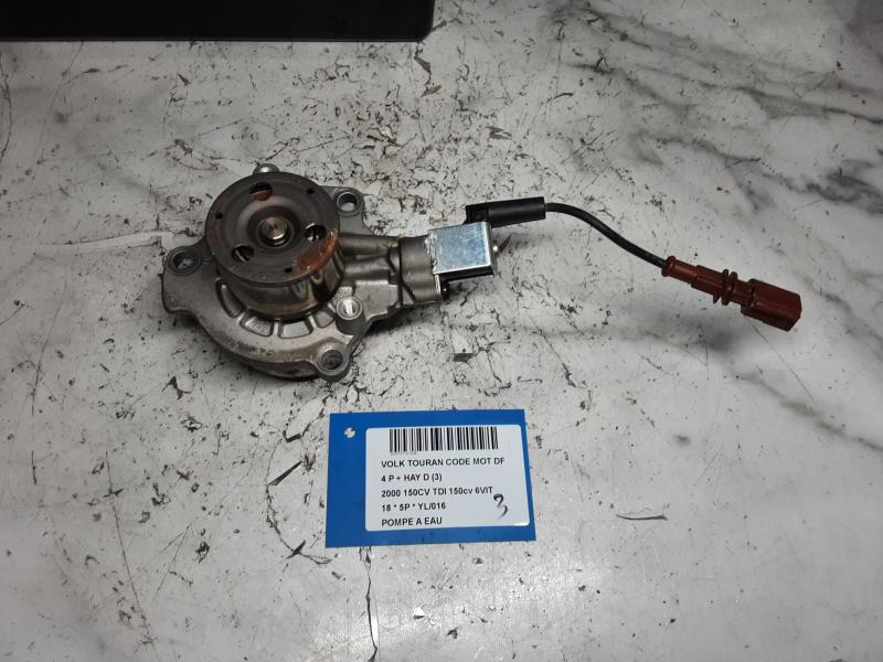POMPE A EAU Vw TOURAN 09/15+