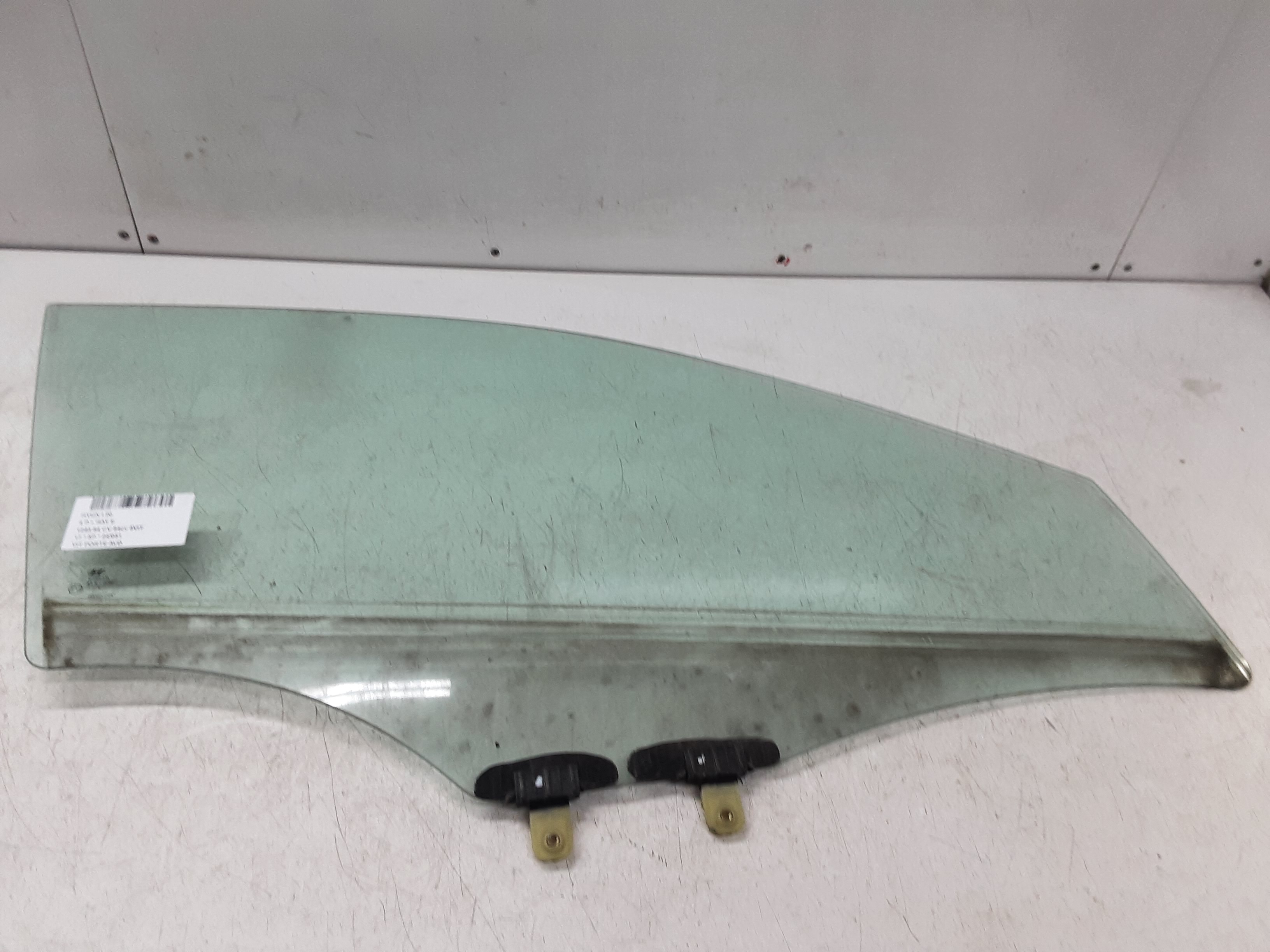 VITRE DE PORTE AVANT DROITE Hyundai I20 (3) 01/15 - 8/18