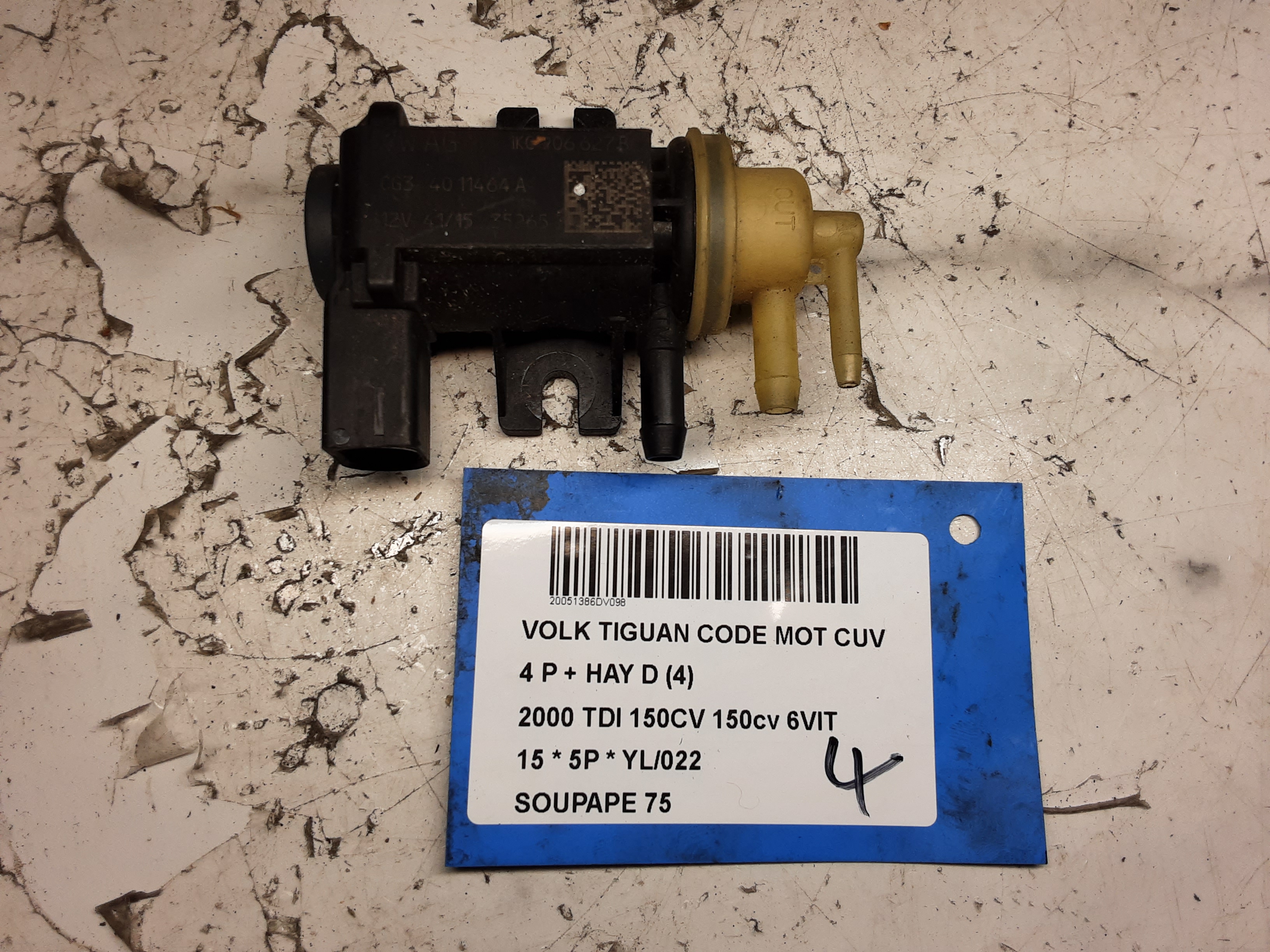 INLAATKLEP Vw TIGUAN (2) 07/11 - 16