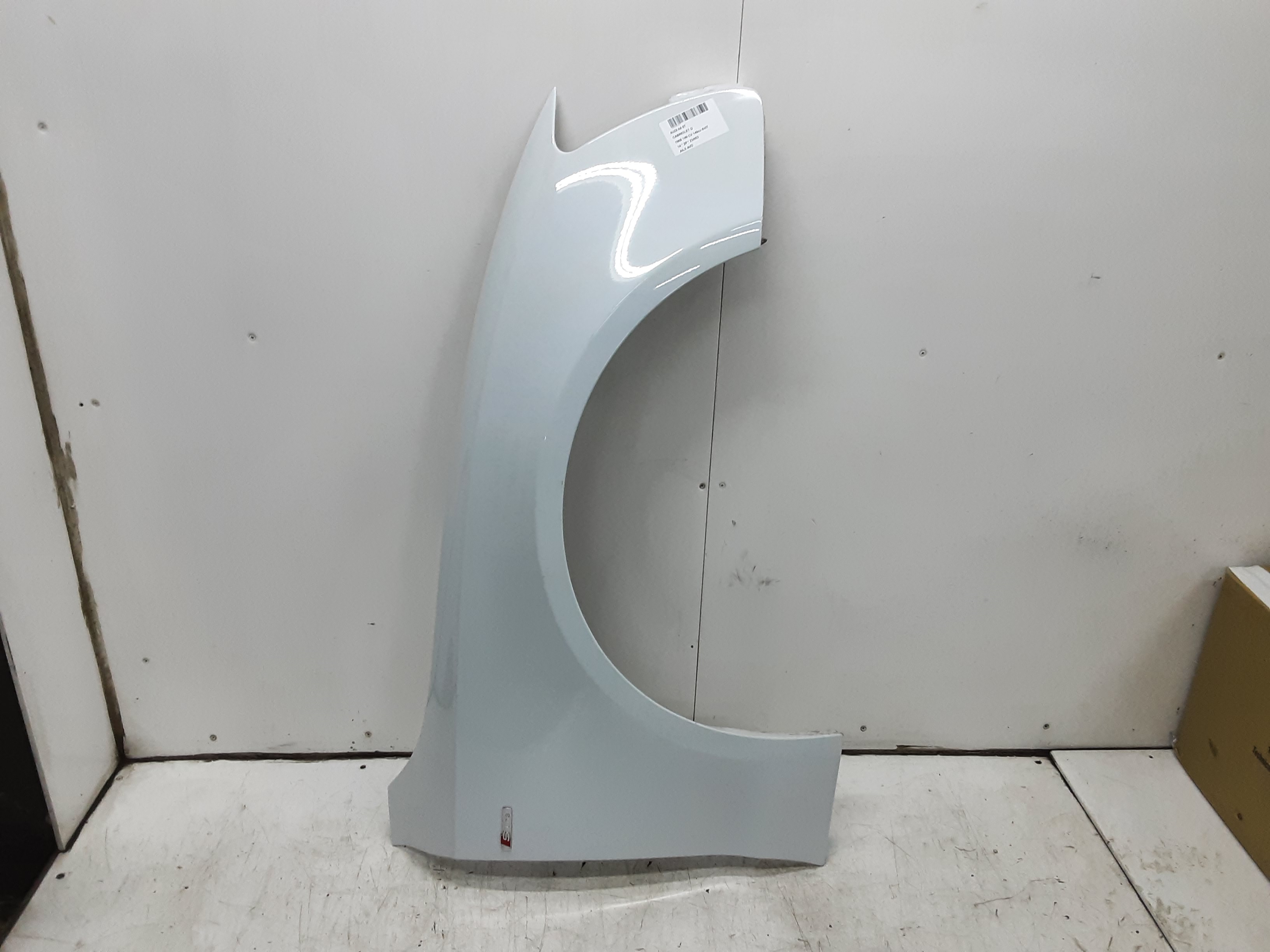 SPATBORD VOOR RECHTS Audi A5 CABRIO 8/11 - 12/16