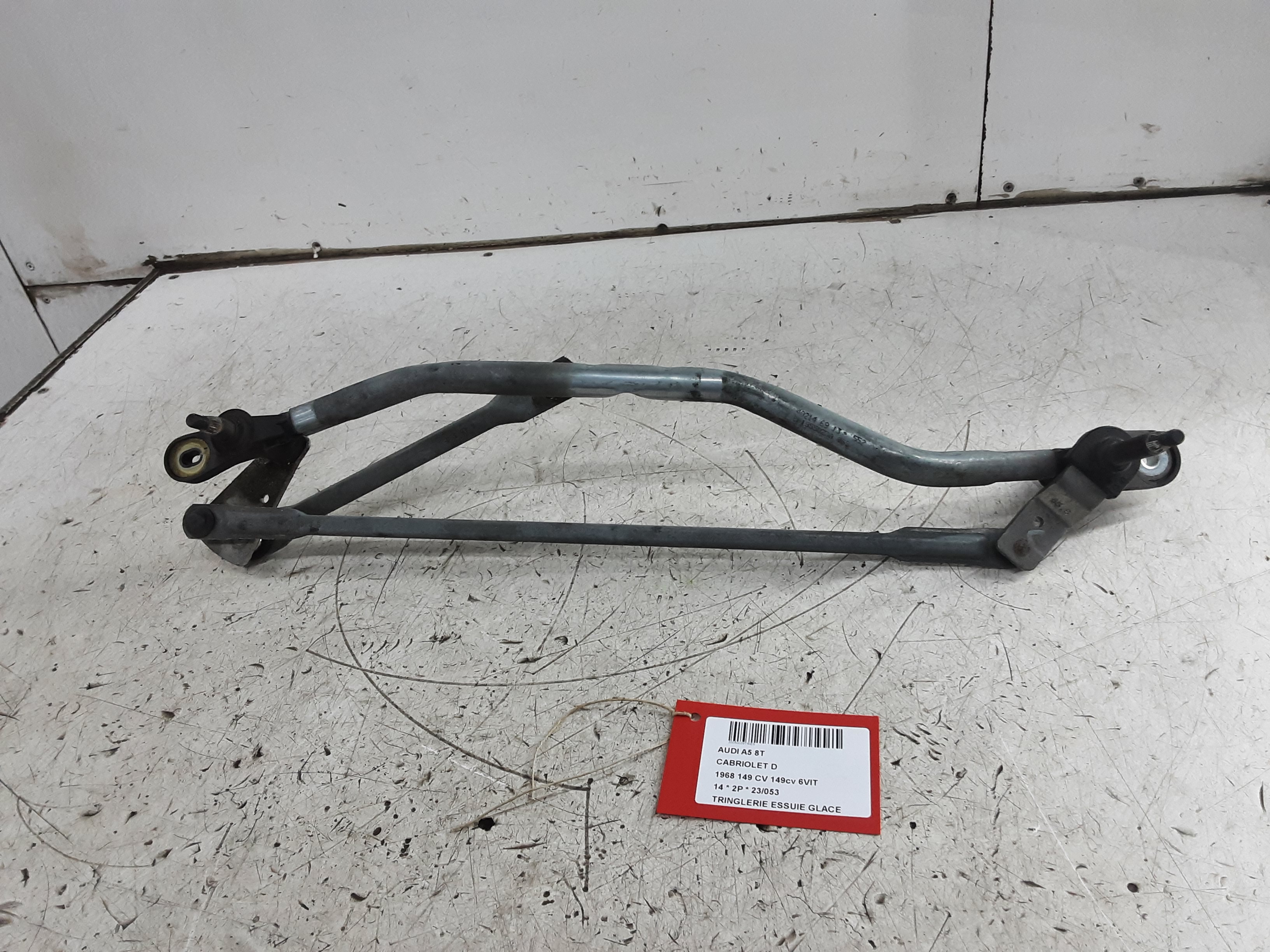 TRINGLERIE D&#039;ESSUIE-GLACE Audi A5 CABRIO 8/11 - 12/16