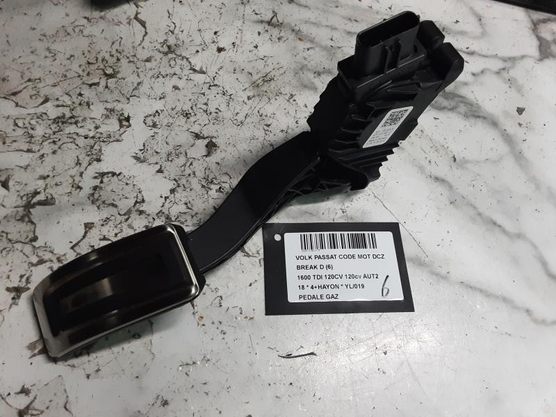 PEDALE DE GAZ Vw PASSAT 11/14 - 19