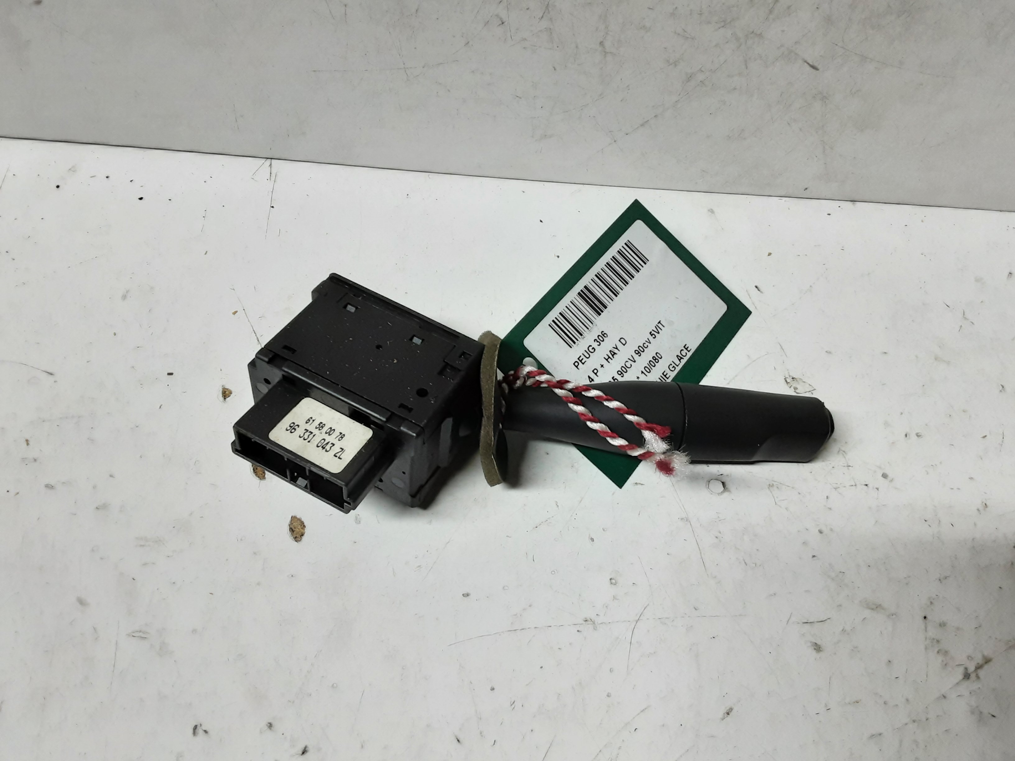 WINDSHIELD WIPER SWITCH Peugeot 306 5/97+