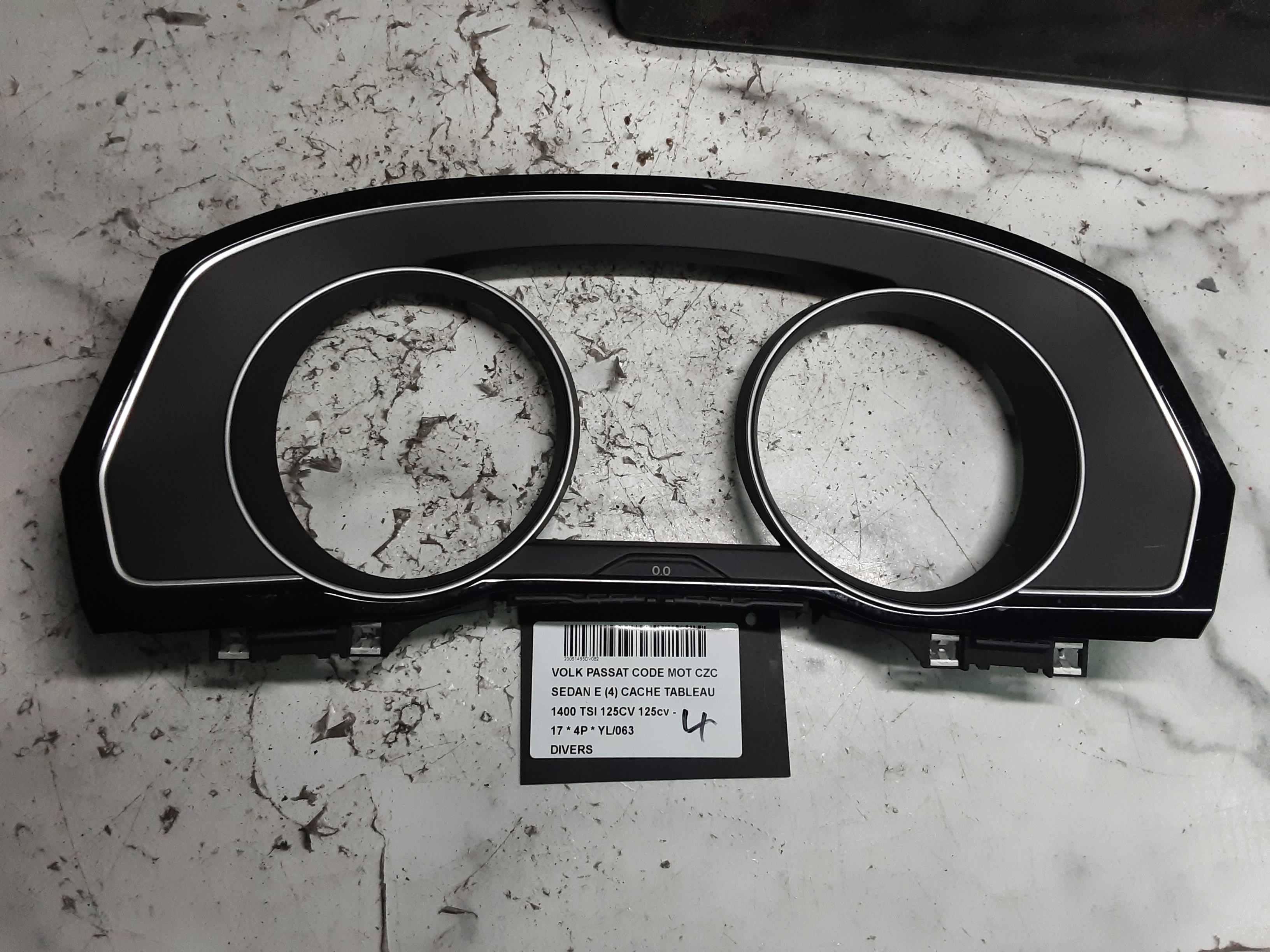 DIVERS Vw PASSAT 11/14 - 19