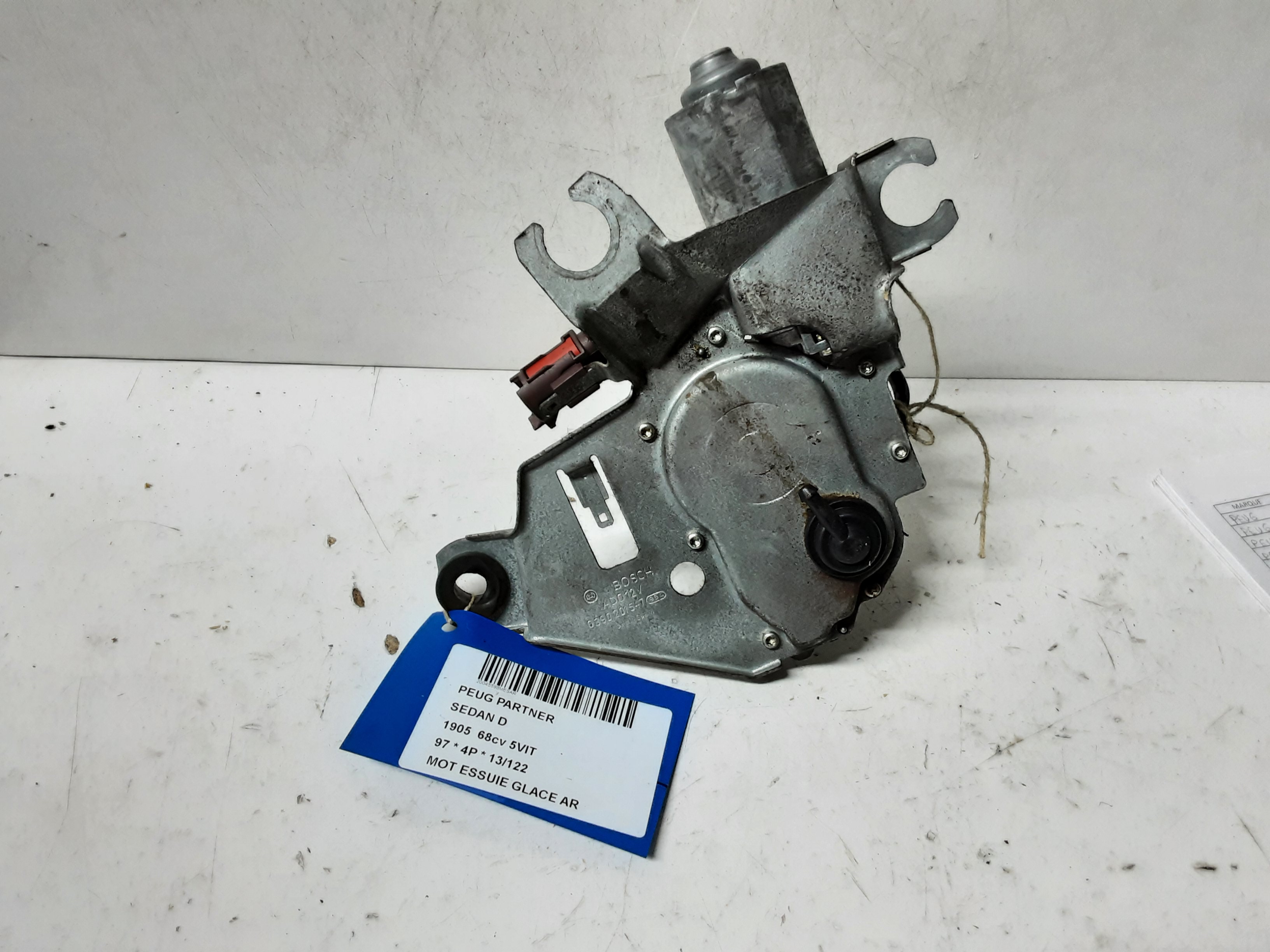 RUITENWISSERMOTOR ACHTER Peugeot PARTNER - 09