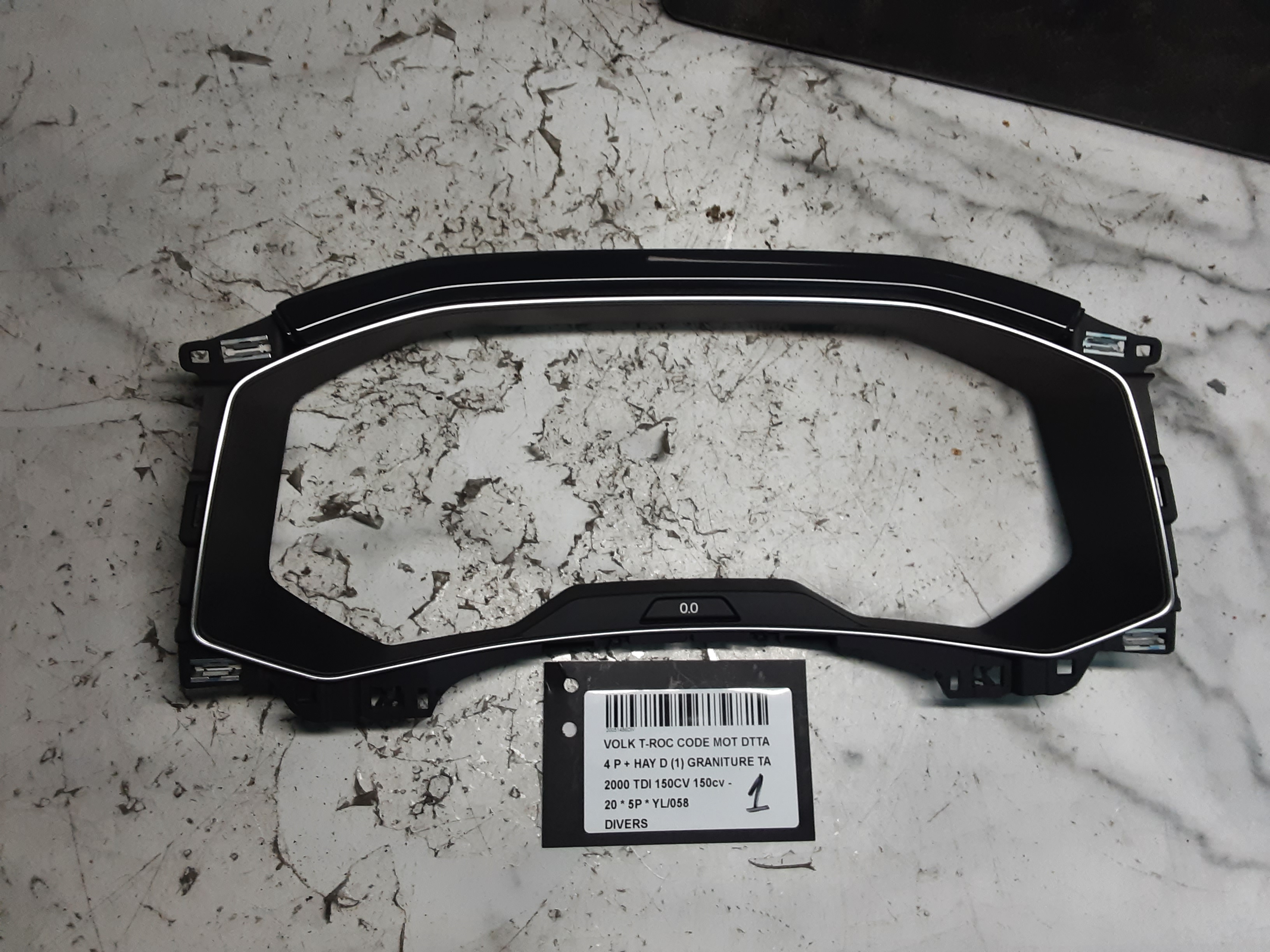 DIVERS Vw T-ROC 10/17 - 4/22 DIVERS Vw T-ROC 10/17 - 4/22