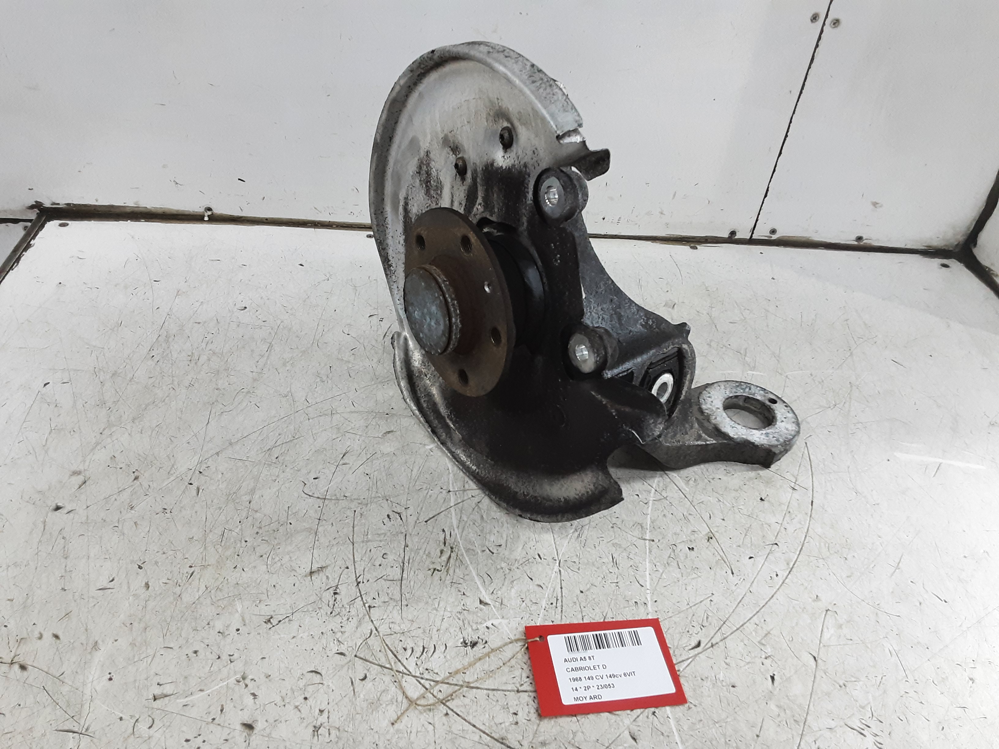 MOYEU ARRIERE DROIT Audi A5 CABRIO 8/11 - 12/16 MOYEU ARRIERE DROIT Audi A5 CABRIO 8/11 - 12/16