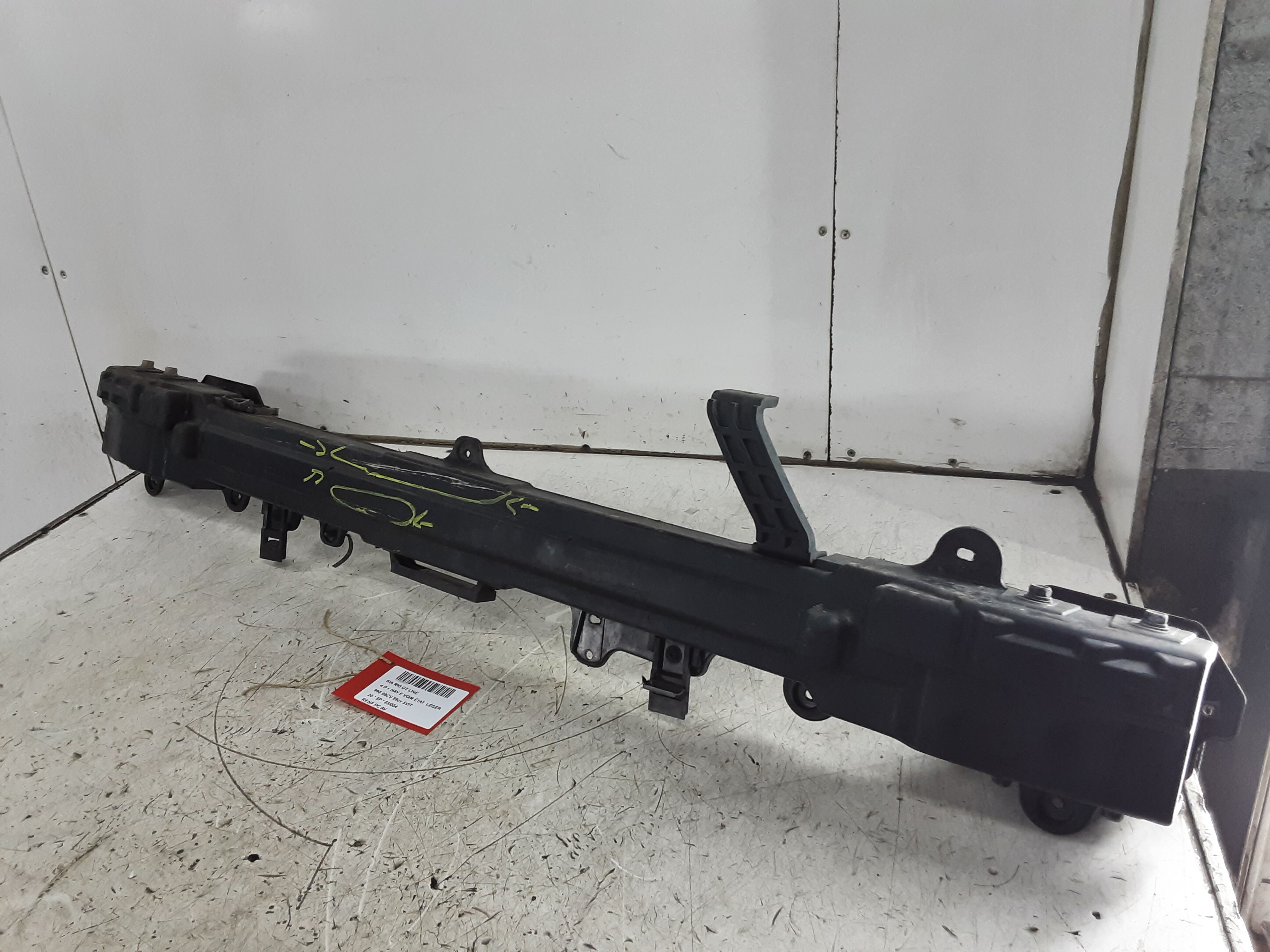 BUMPERBALK VOOR Kia RIO 01/17+ BUMPERBALK VOOR Kia RIO 01/17+