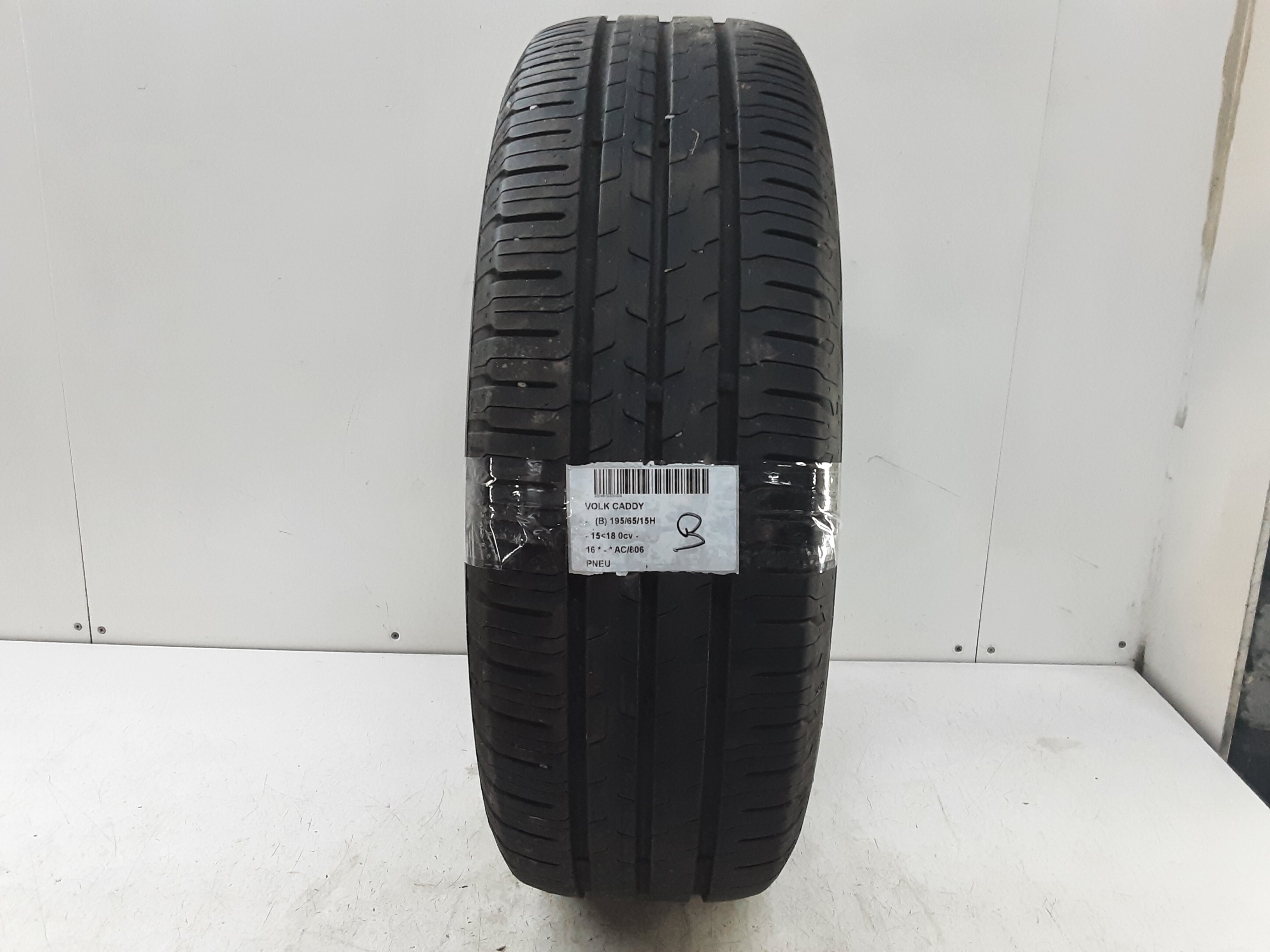 PNEU Vw CADDY 05/15 - 20