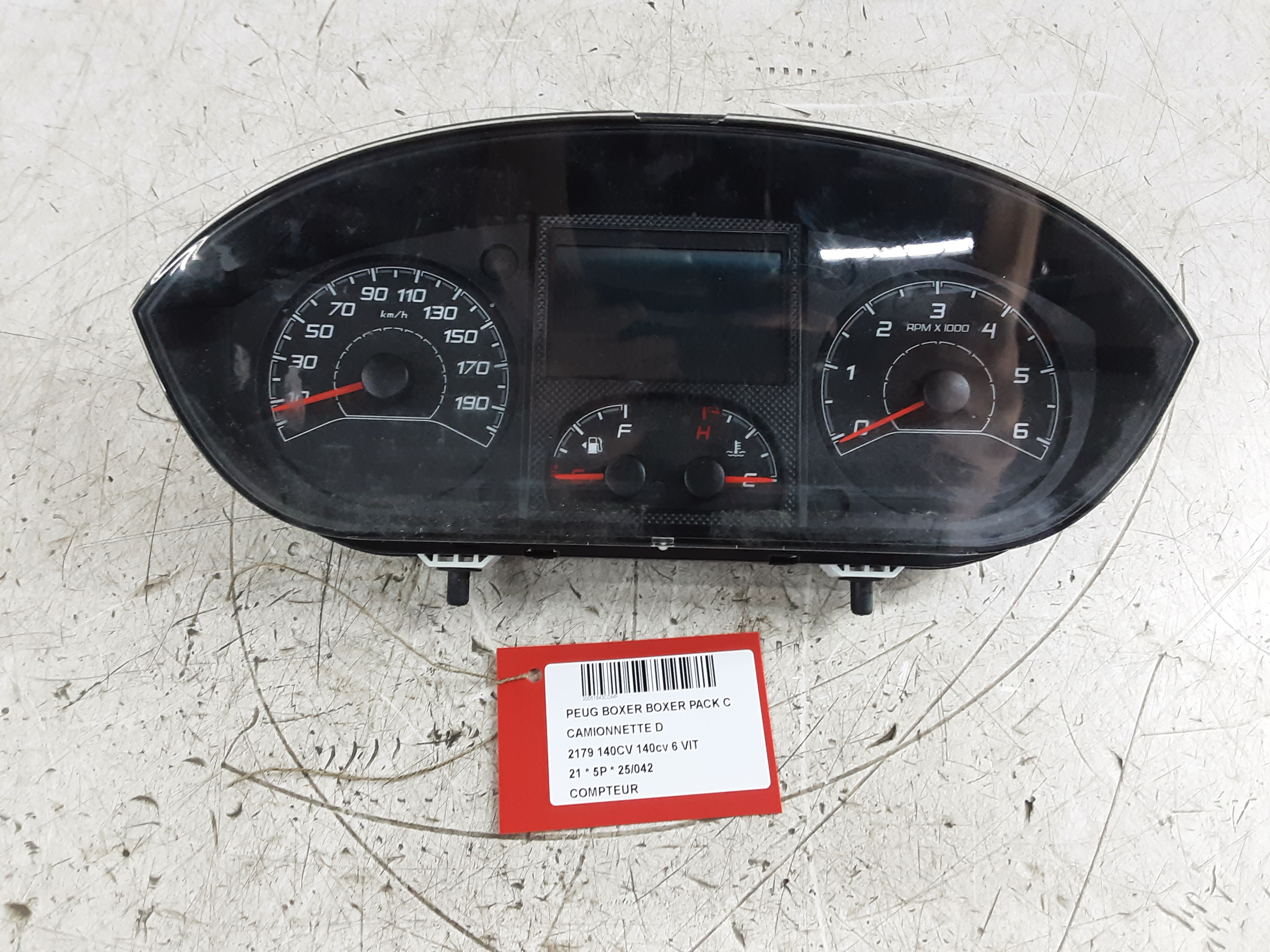 KM TELLER Peugeot BOXER 14+