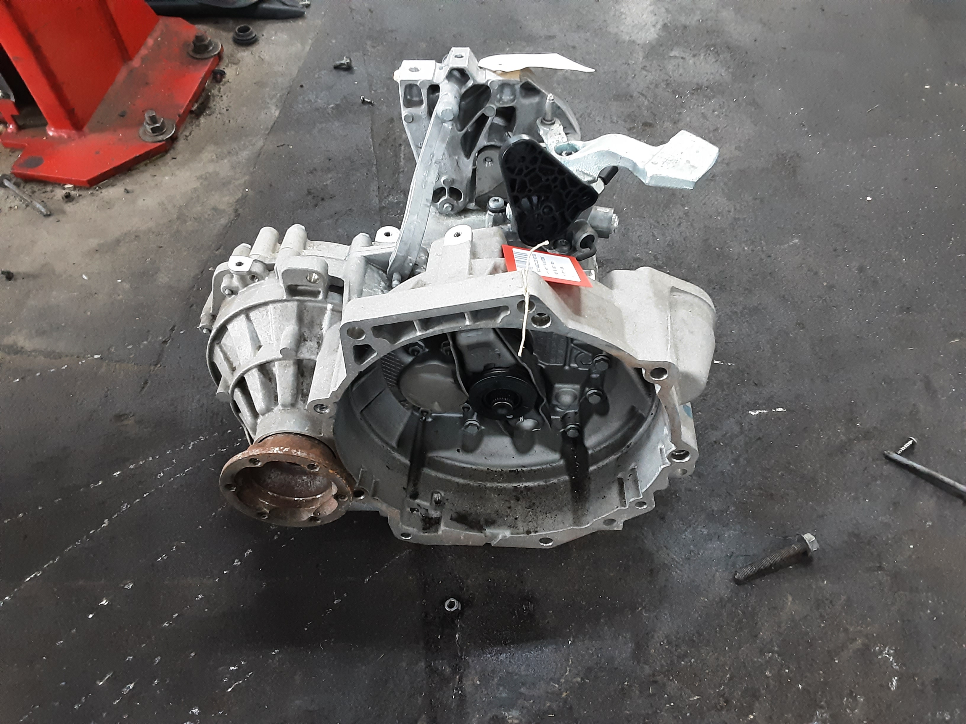 VERSNELLINGSBAK Skoda KAROQ 12/17+