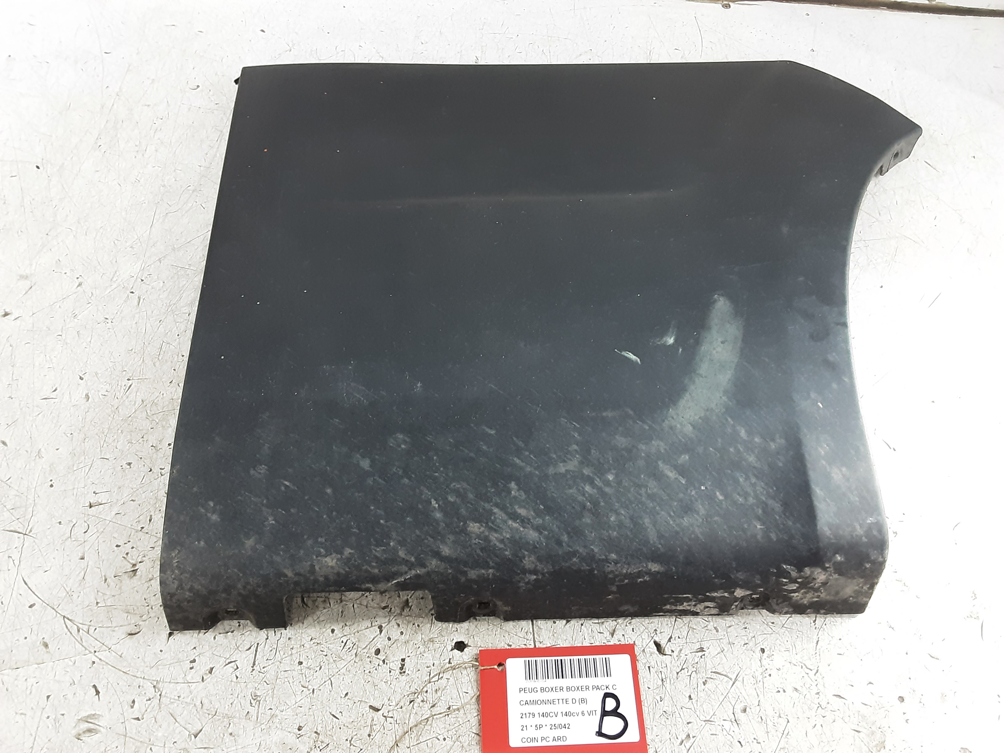 COIN DE PARE-CHOCS ARRIERE DROIT Peugeot BOXER 14+