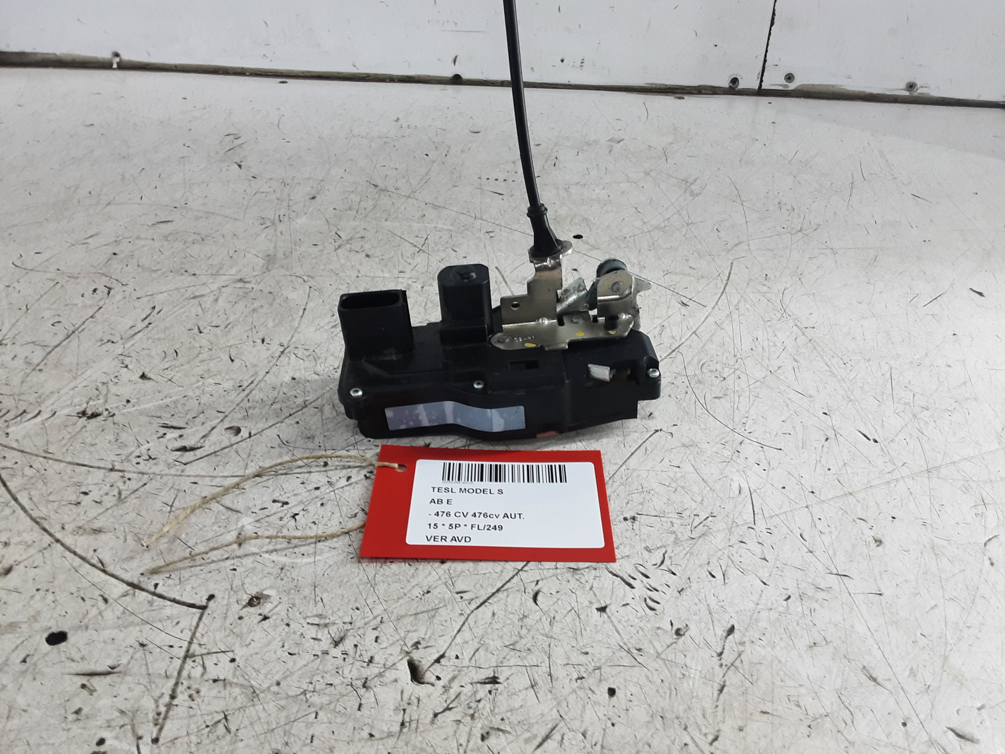 VERROUILLAGE DE PORTE AVANT DROITE Tesla MODEL S 11/13+