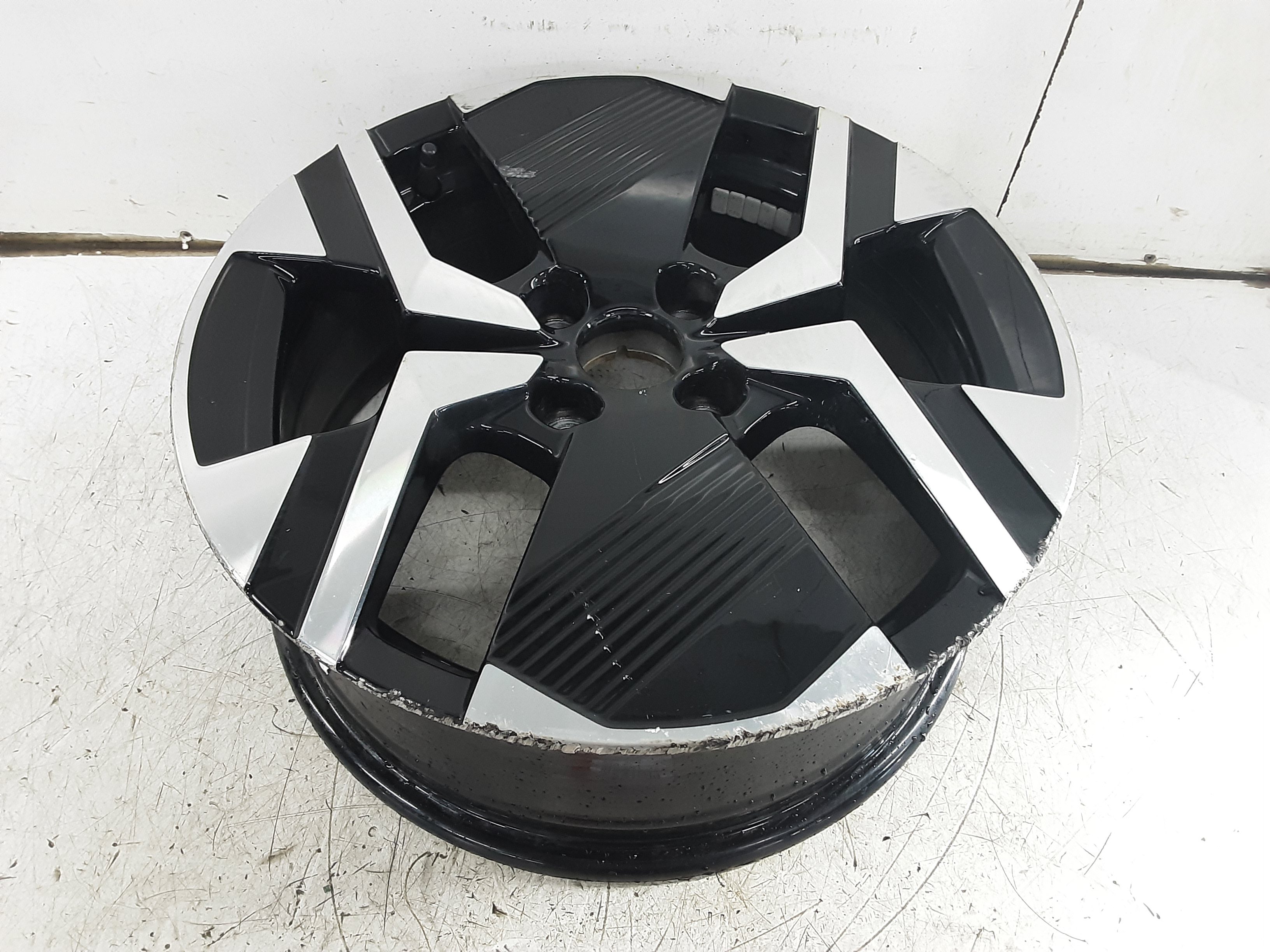 RIM Peugeot 2008 (2) FaceLift 5/23+