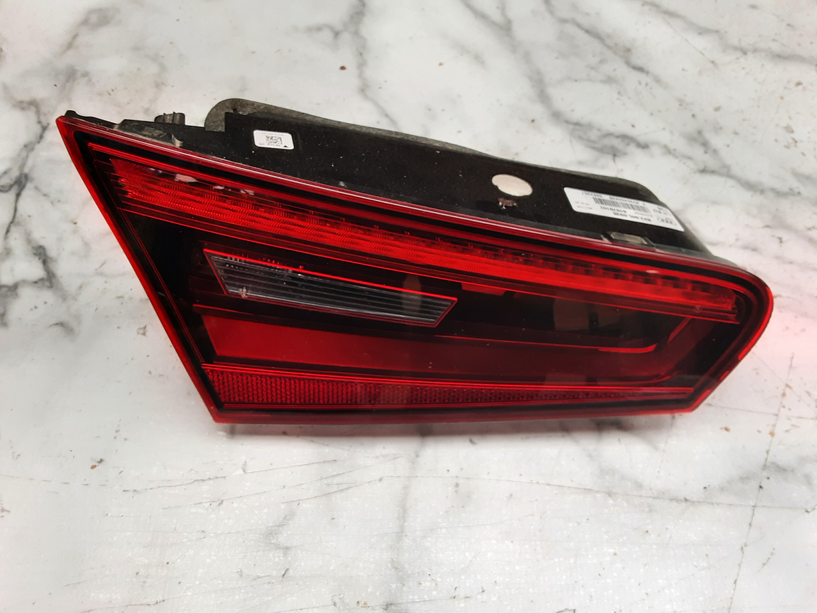 FEU ARRIERE GAUCHE DE HAYON Audi A3 3,5D 9/12 - 16