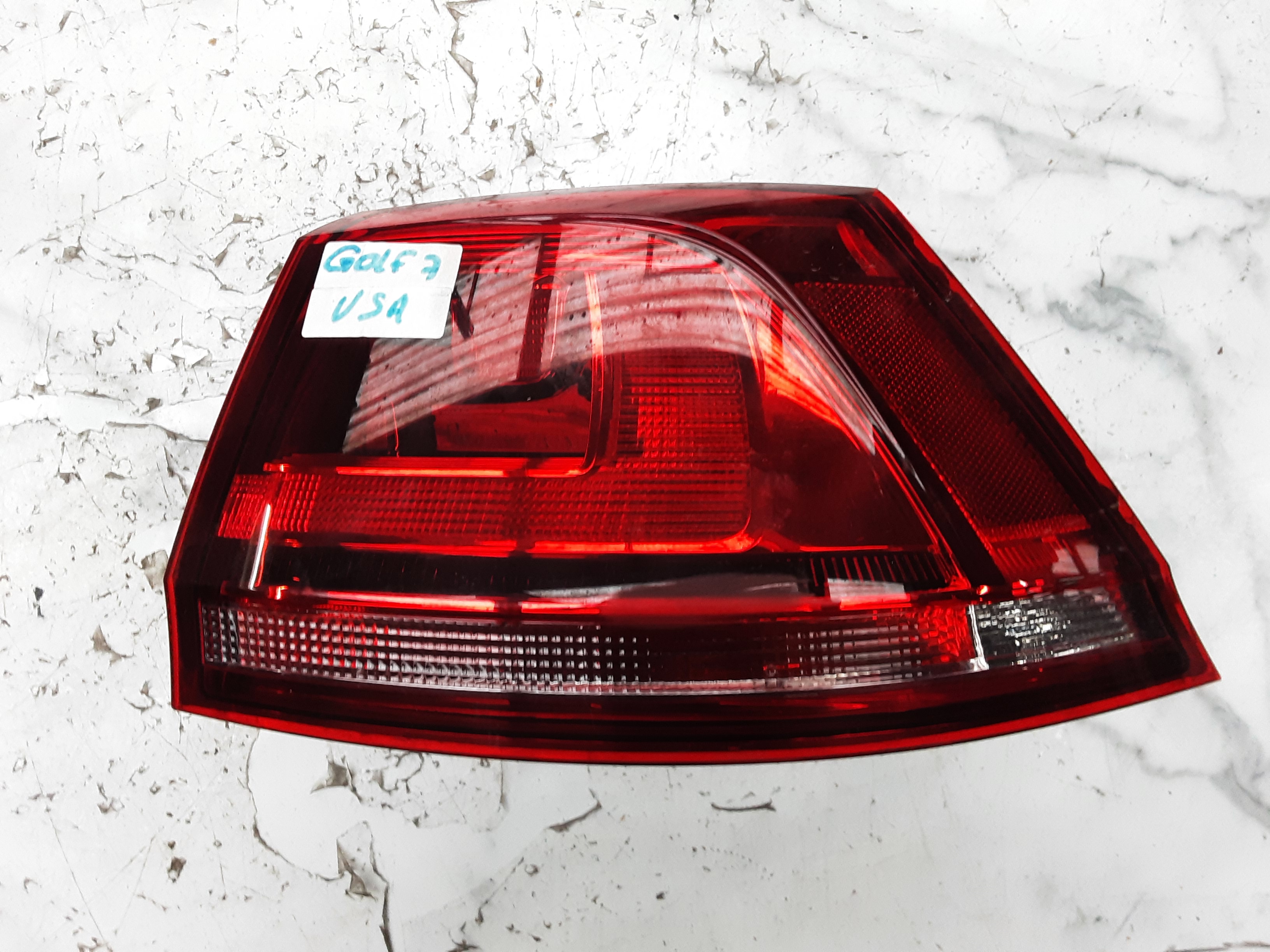 FEU ARRIERE DROIT Vw GOLF VII 11/12 - 17