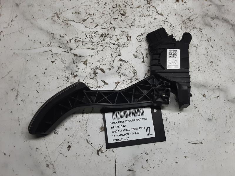 ACCELERATOR PEDAL Vw PASSAT 11/14 - 19