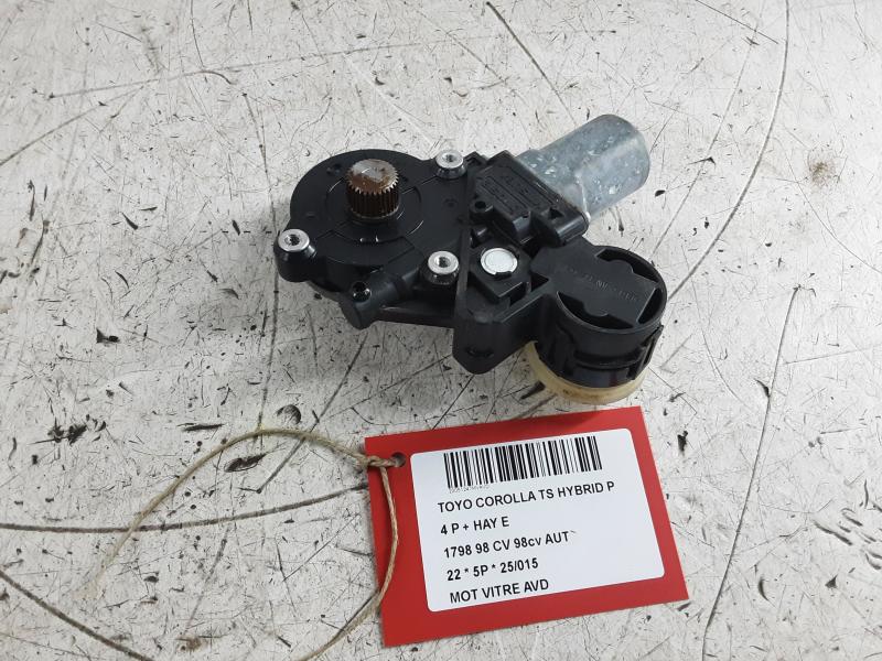 MOTEUR DE VITRE DE PORTE AVANT DROITE Toyota 