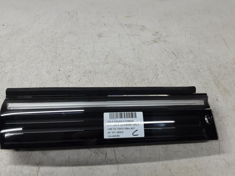 KALANDER Vw TIGUAN (4) 9/23+