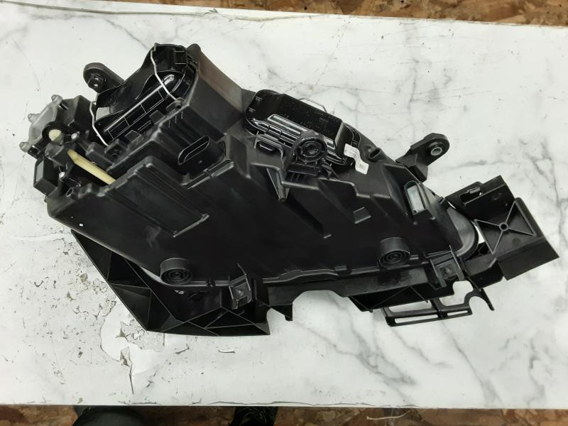 HEADLIGHT LEFT Seat ATECA 9/16+