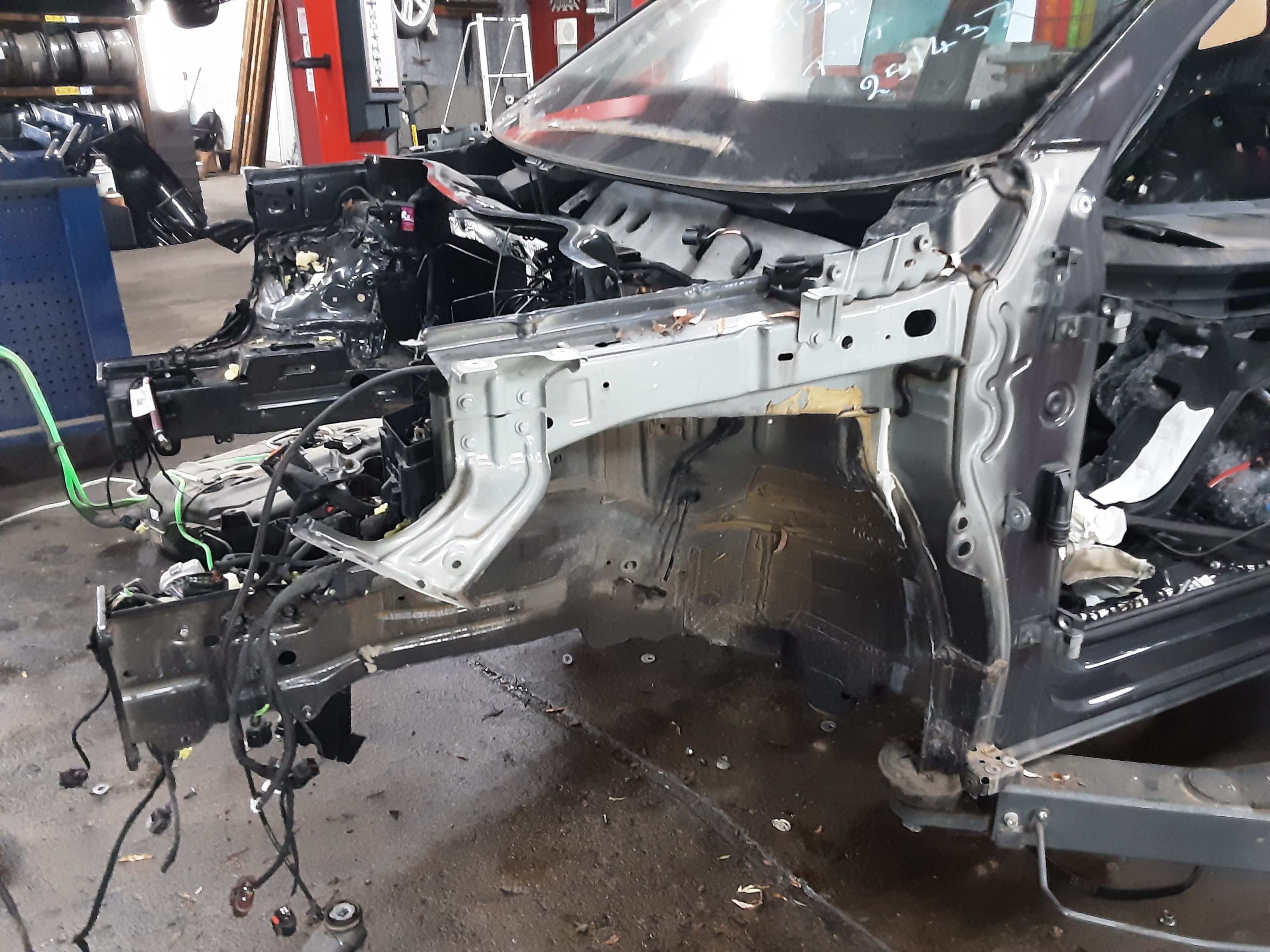 BINNENSPATBORD VOOR LINKS Vw TIGUAN (4) 9/23+