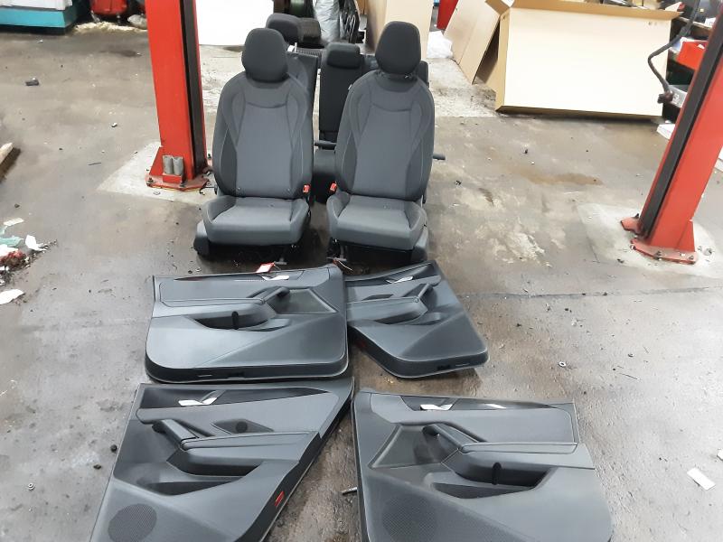 INTERIEUR Vw TIGUAN (4) 9/23+