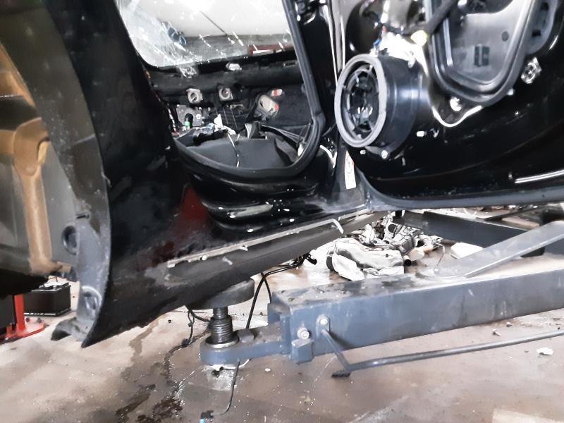 DREMPEL RECHTS Audi A4 09/19 - 25