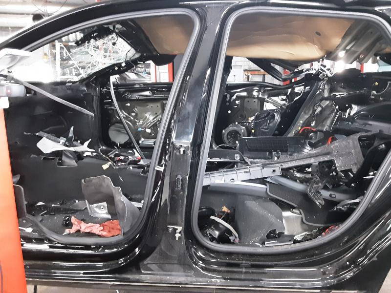 MIDDENSTIJL CENTRAAL LINKS Audi A4 09/19 - 25