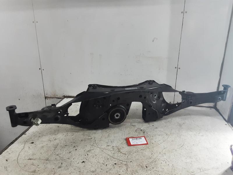 TRAVERSE ARRIERE Bmw X1 U11 7/22+