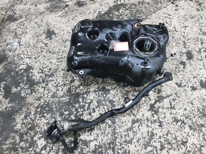 BRANDSTOFTANK BENZINE Bmw X1 U11 7/22+