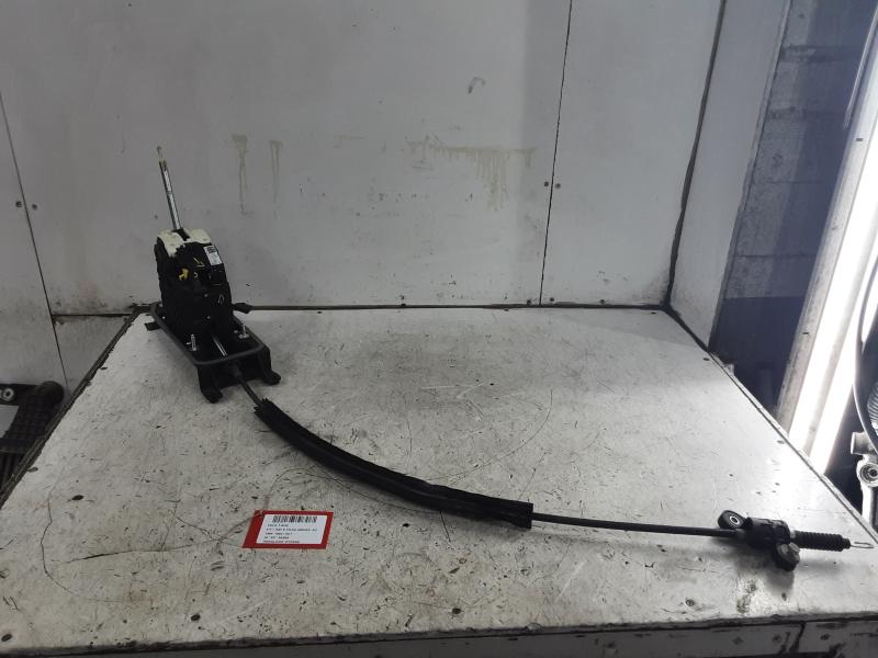 VERSNELLINGSBAK BEDIENING Vw T-ROC 10/17 - 4/22