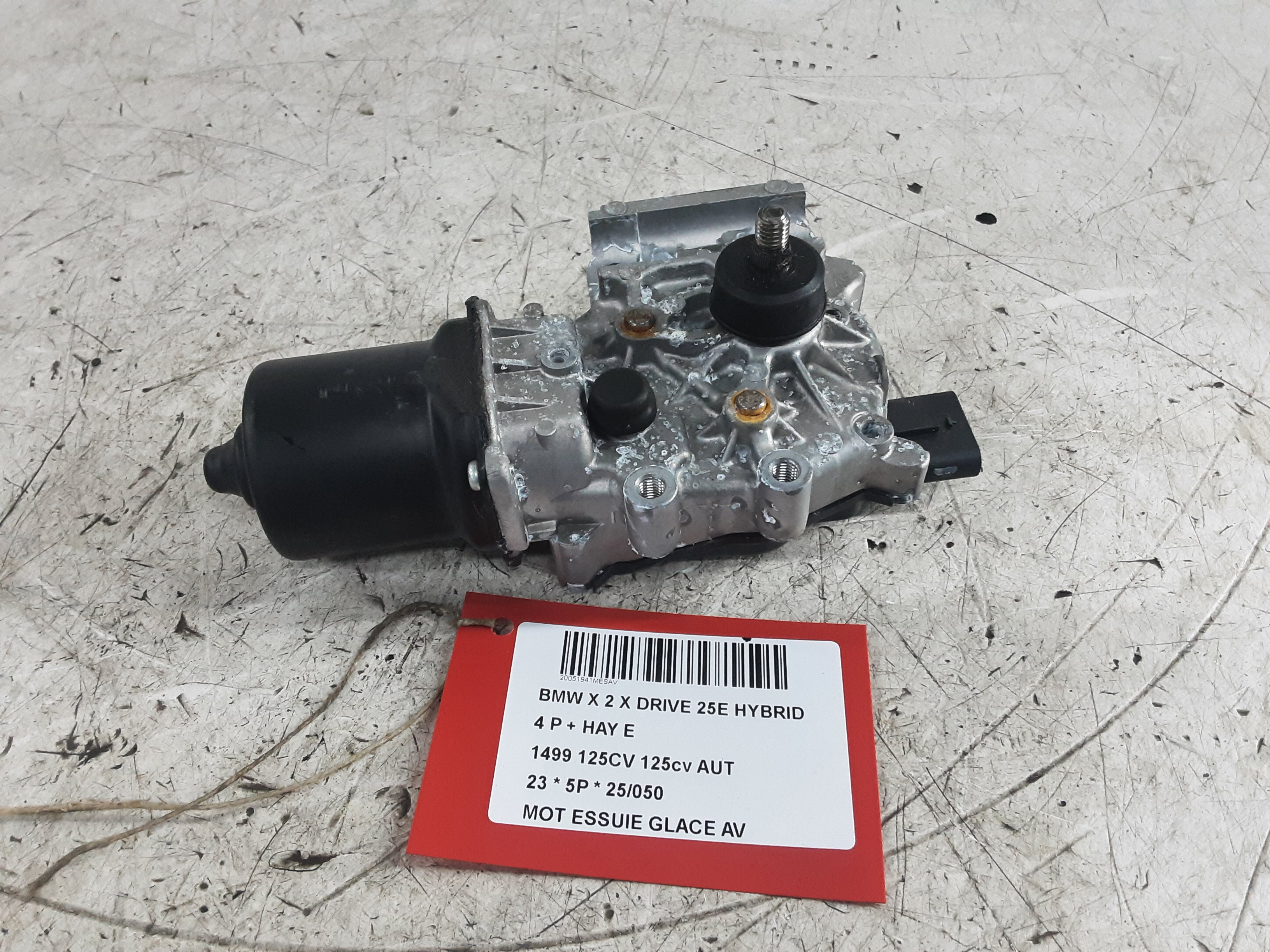 MOTOR RUITENWISSERS VOOR