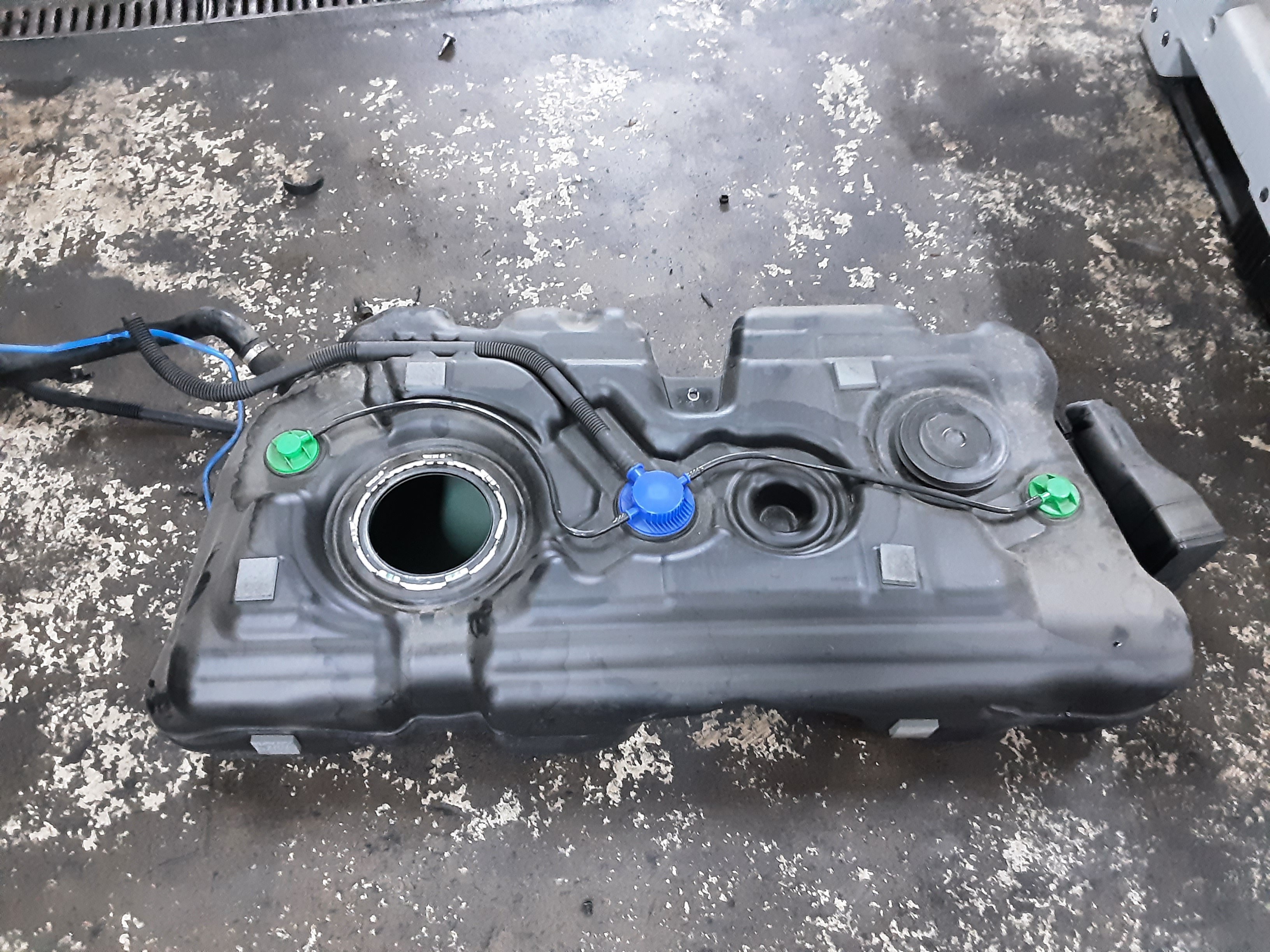 BRANDSTOFTANK BENZINE