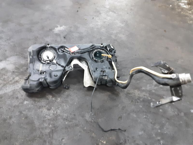 BRANDSTOFTANK BENZINE Vw T-ROC 10/17 - 4/22