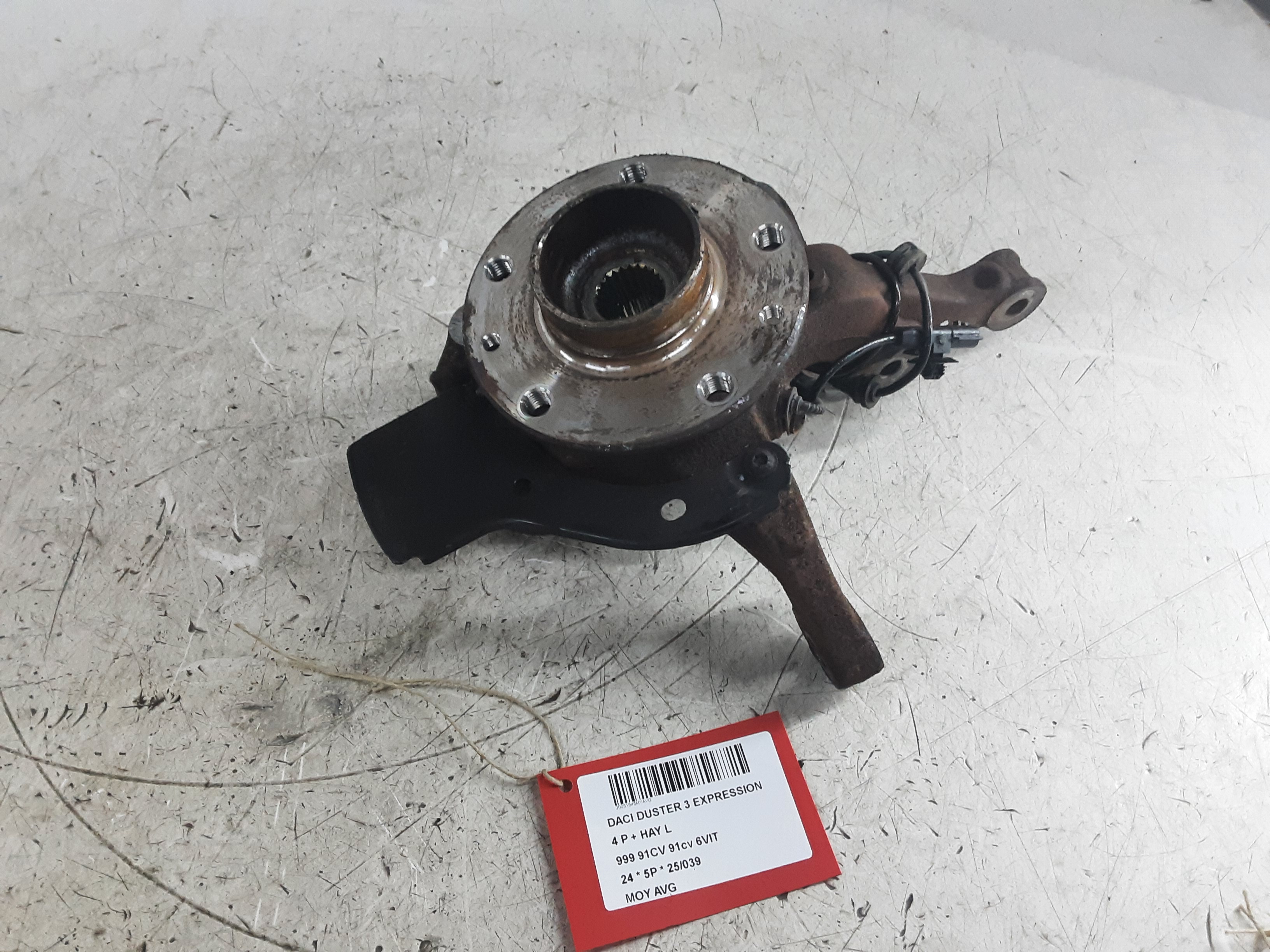 FRONT WHEEL HUB LEFT