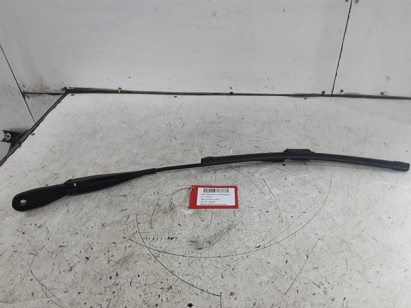 BRAS D'ESSUIE-GLACE AVANT DROIT Dacia DUSTER 1/24+