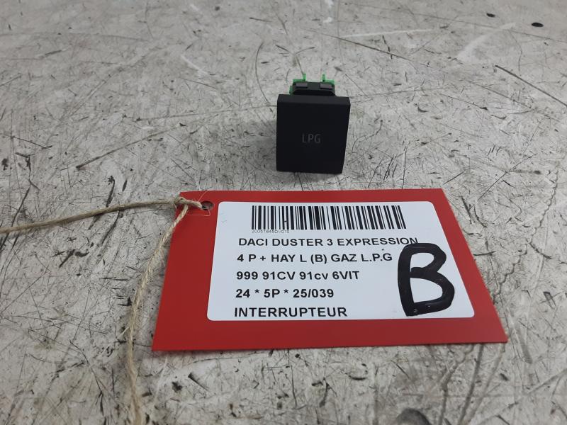 SCHAKELAAR Dacia DUSTER 1/24+