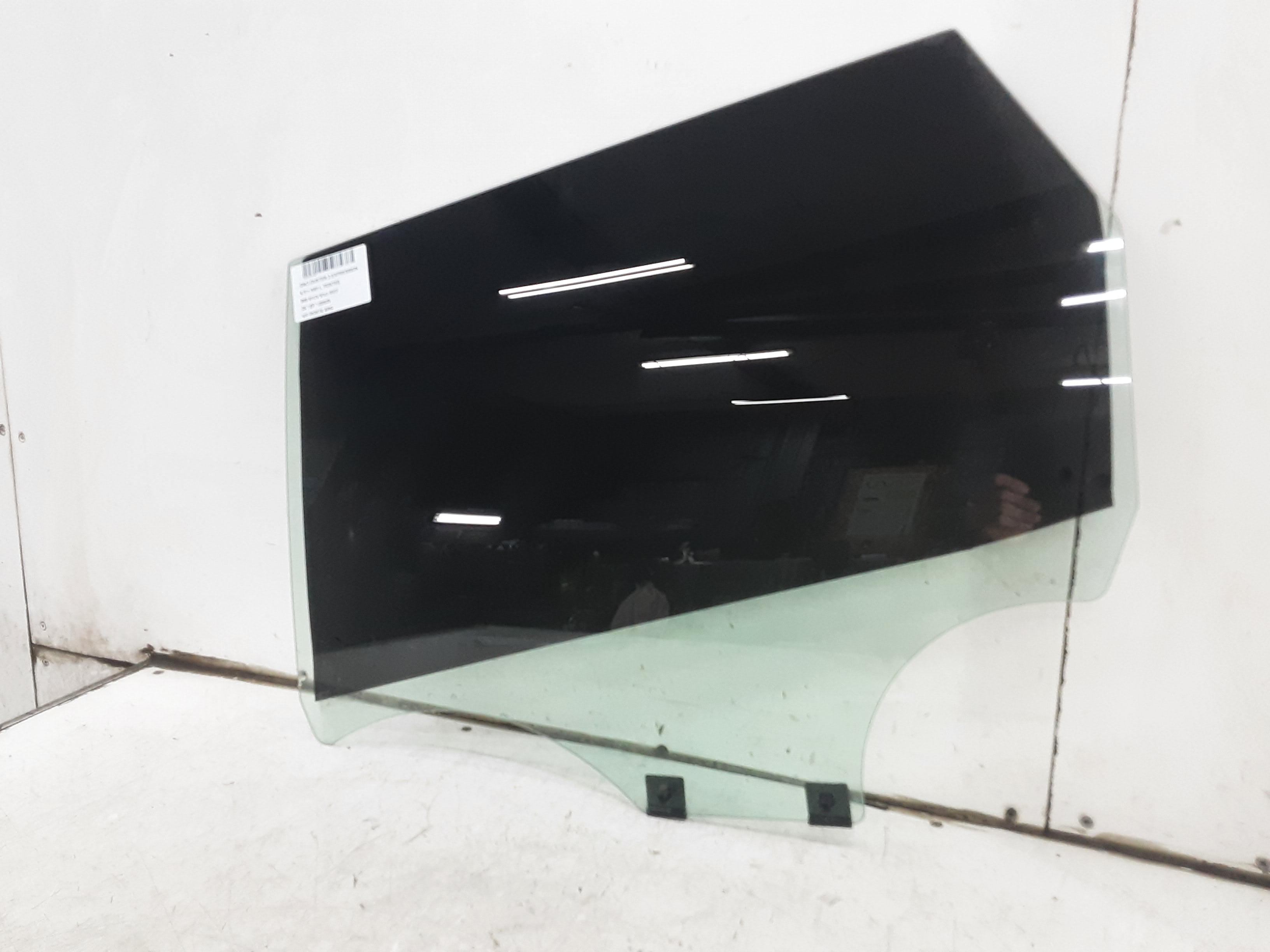 LEFT REAR DOOR WINDOW