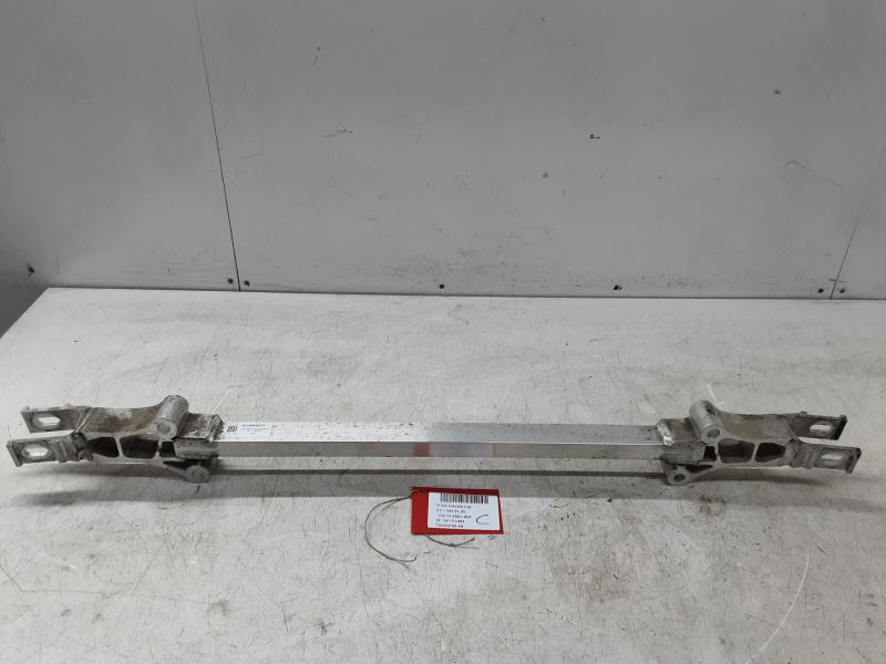 TRAVERSE ARRIERE Porsche TAYCAN 4S