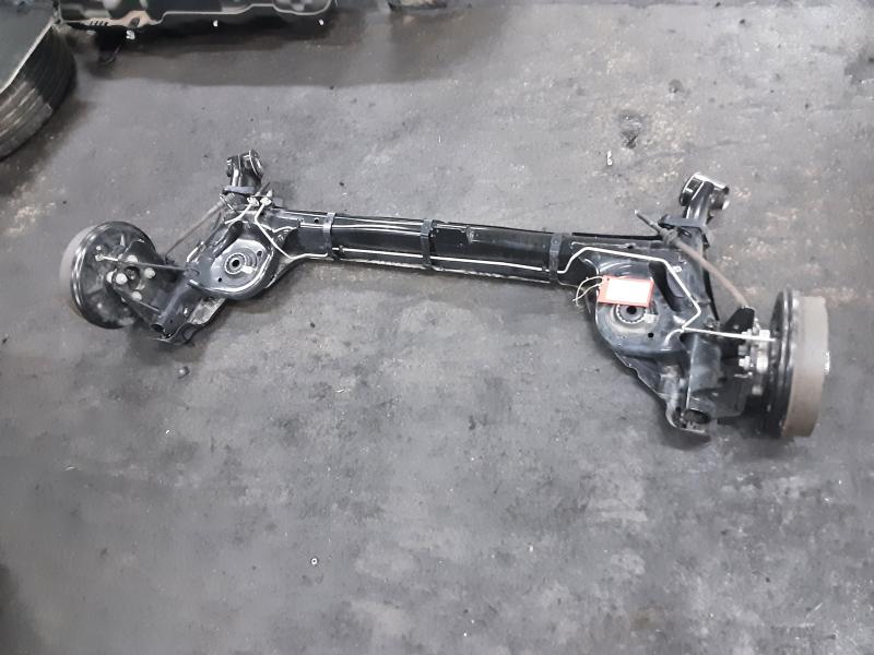 TRAIN ARRIERE Dacia DUSTER 1/24+