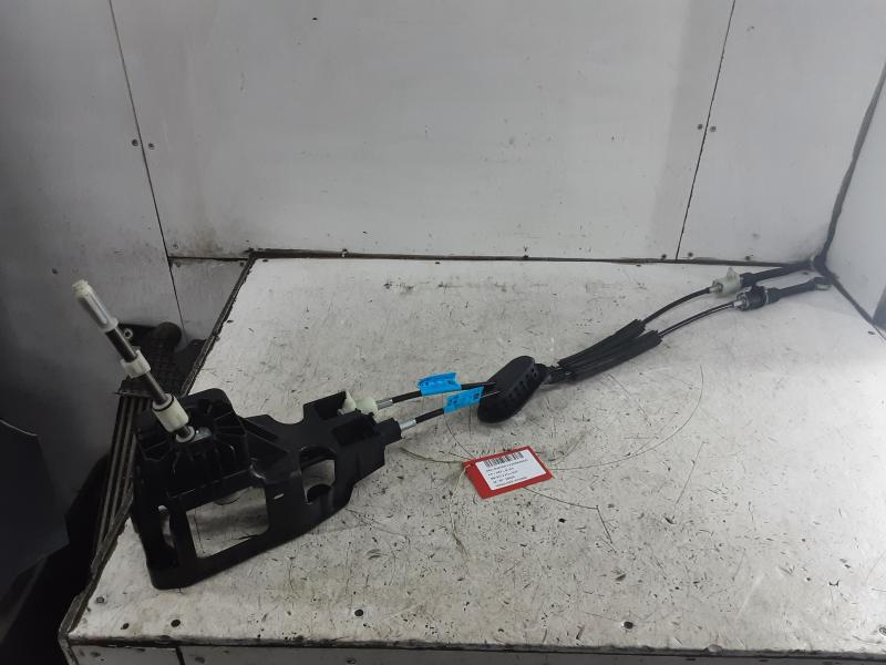 VERSNELLINGSBAK BEDIENING Dacia DUSTER 1/24+