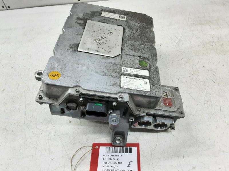 ACCULADER HOGE VOLTE Porsche TAYCAN 4S